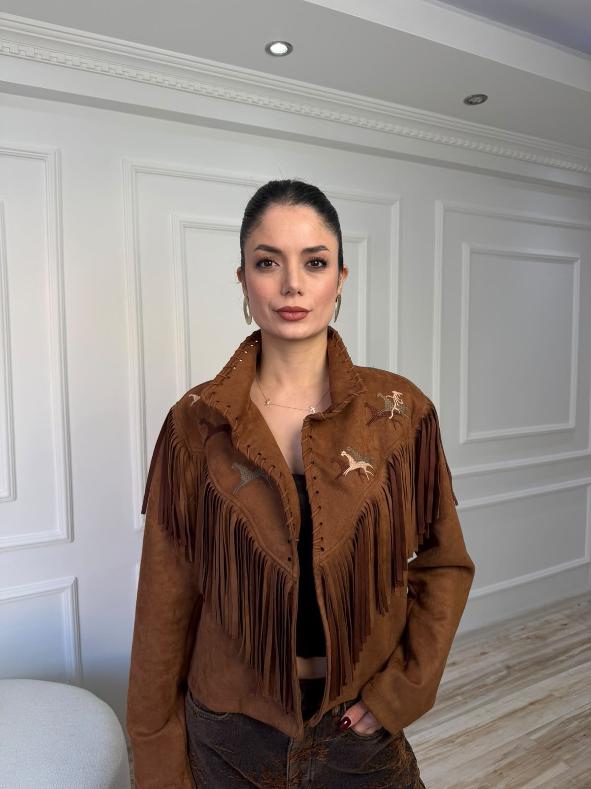 At Nakışlı Çoban Dikişli Püsküllü Süet Görünümlü Ceket - TABA