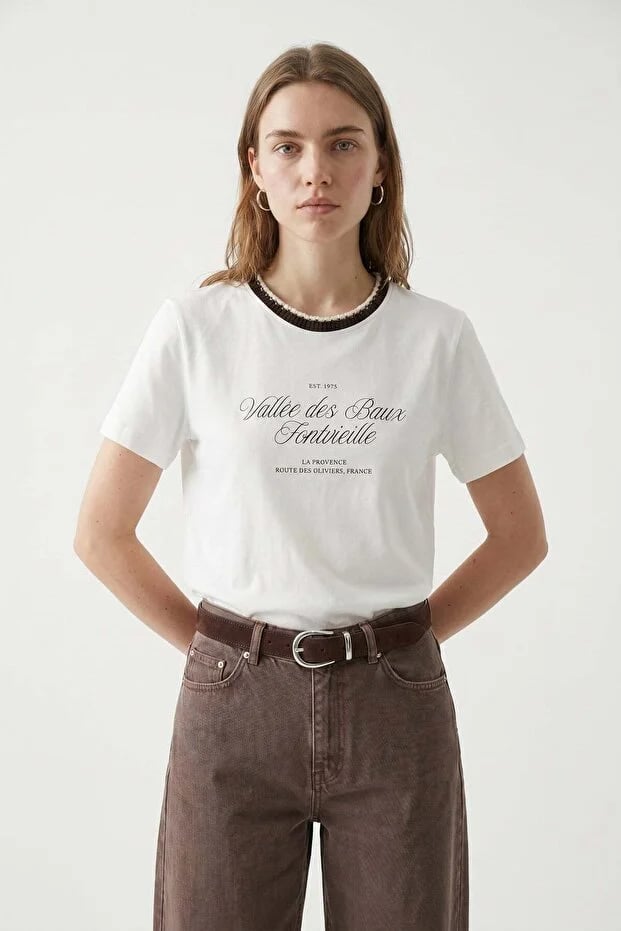 26-1YB0496 - 1843 QUZU ÖRGÜ TSHIRT - EKRU-KAHVE