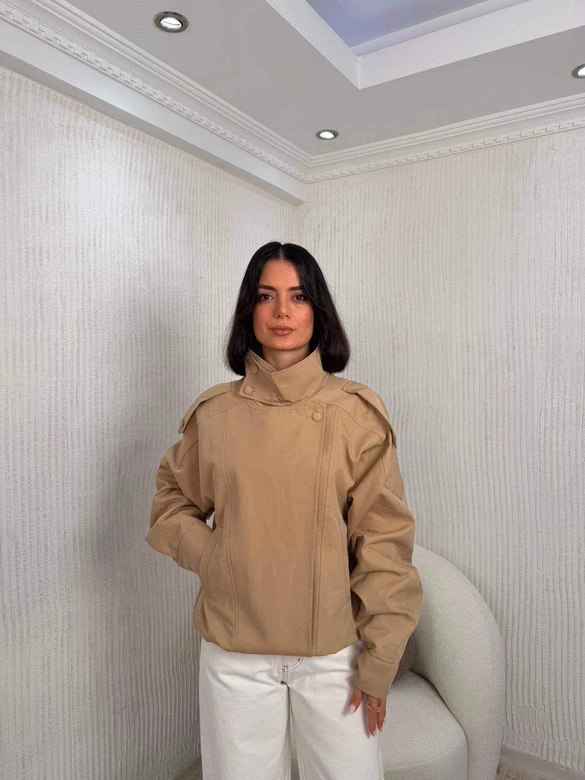 Dik Yaka Kısa Trençkot - CAMEL