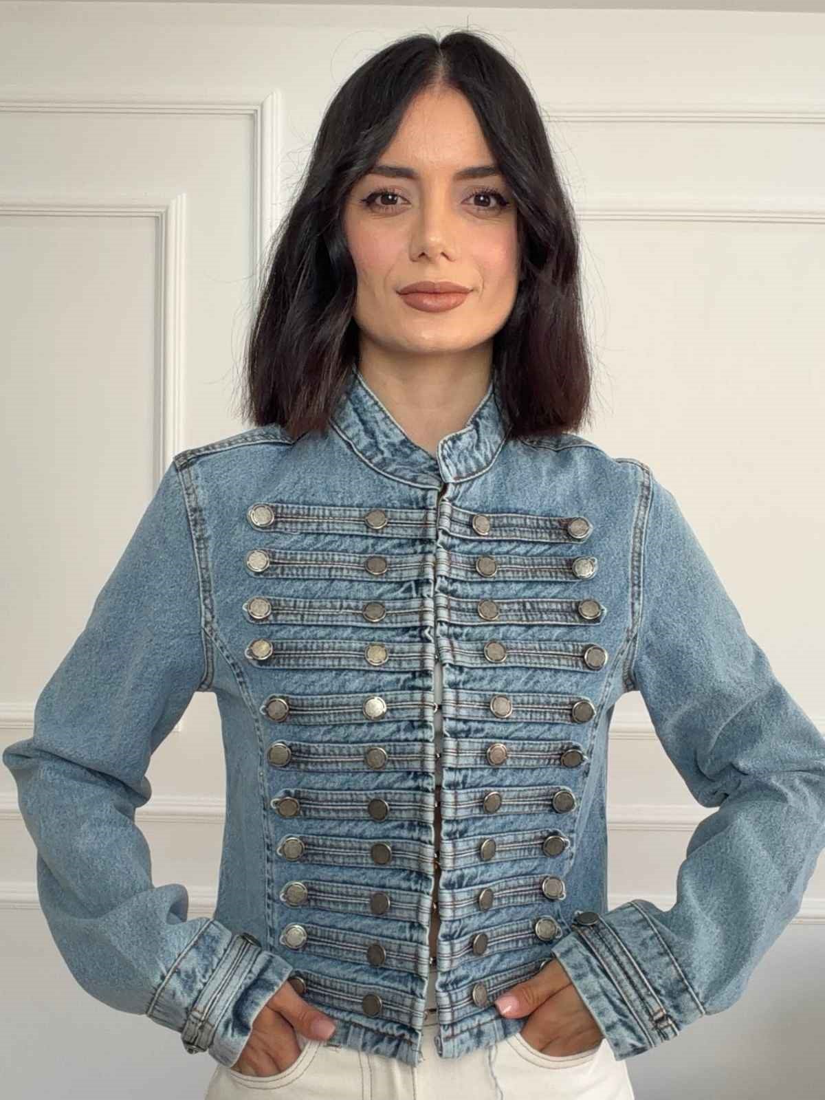 Dik Yaka Düğme Detaylı Dar Kesim Denim Ceket - MAVİ