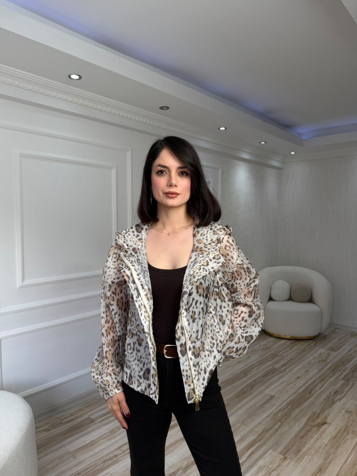 Kapüşonlu Leopar Desenli Yağmurluk - BEJ