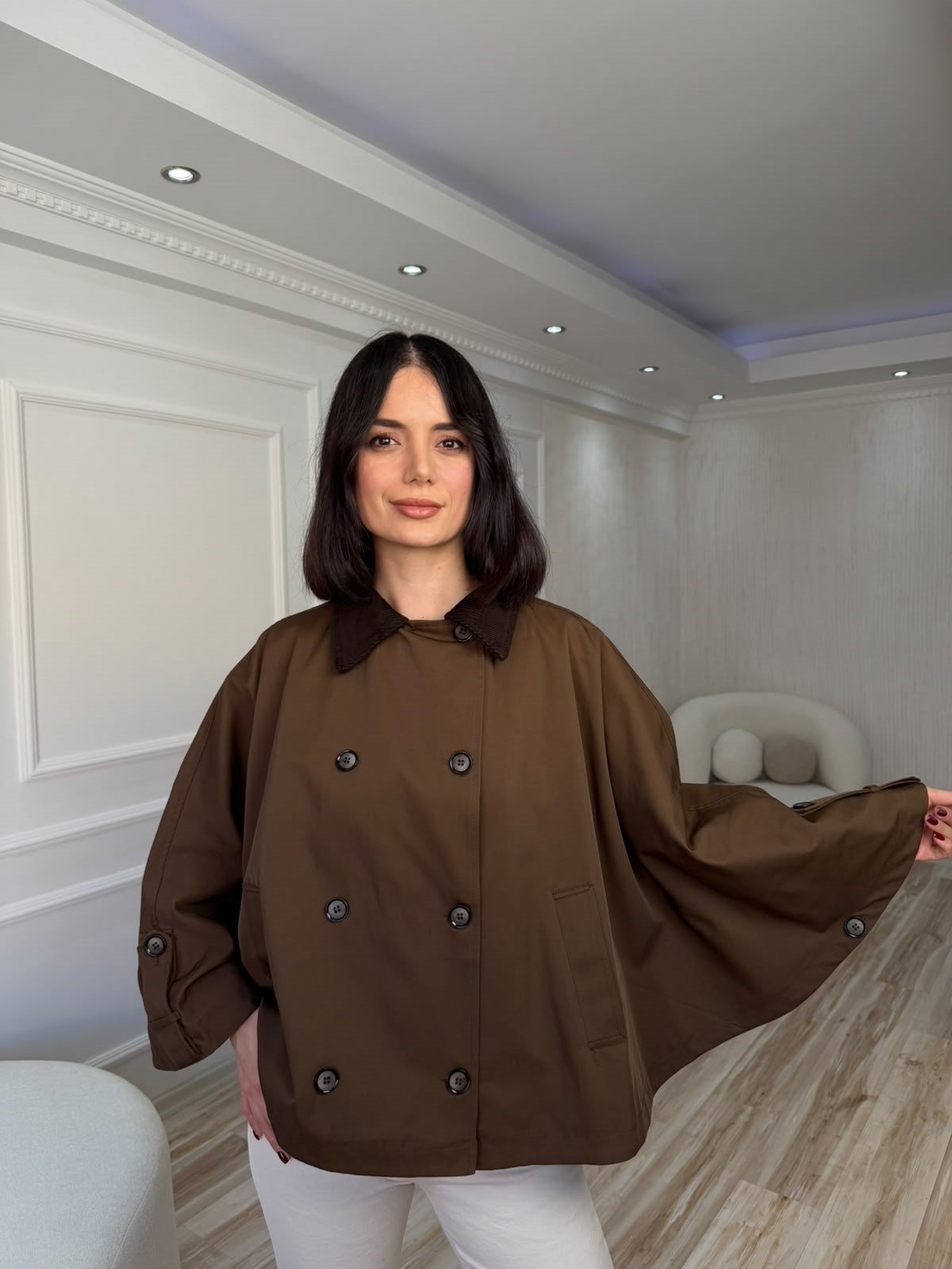 Kadife Yaka Düğmeli Oversize Panço - KAHVE
