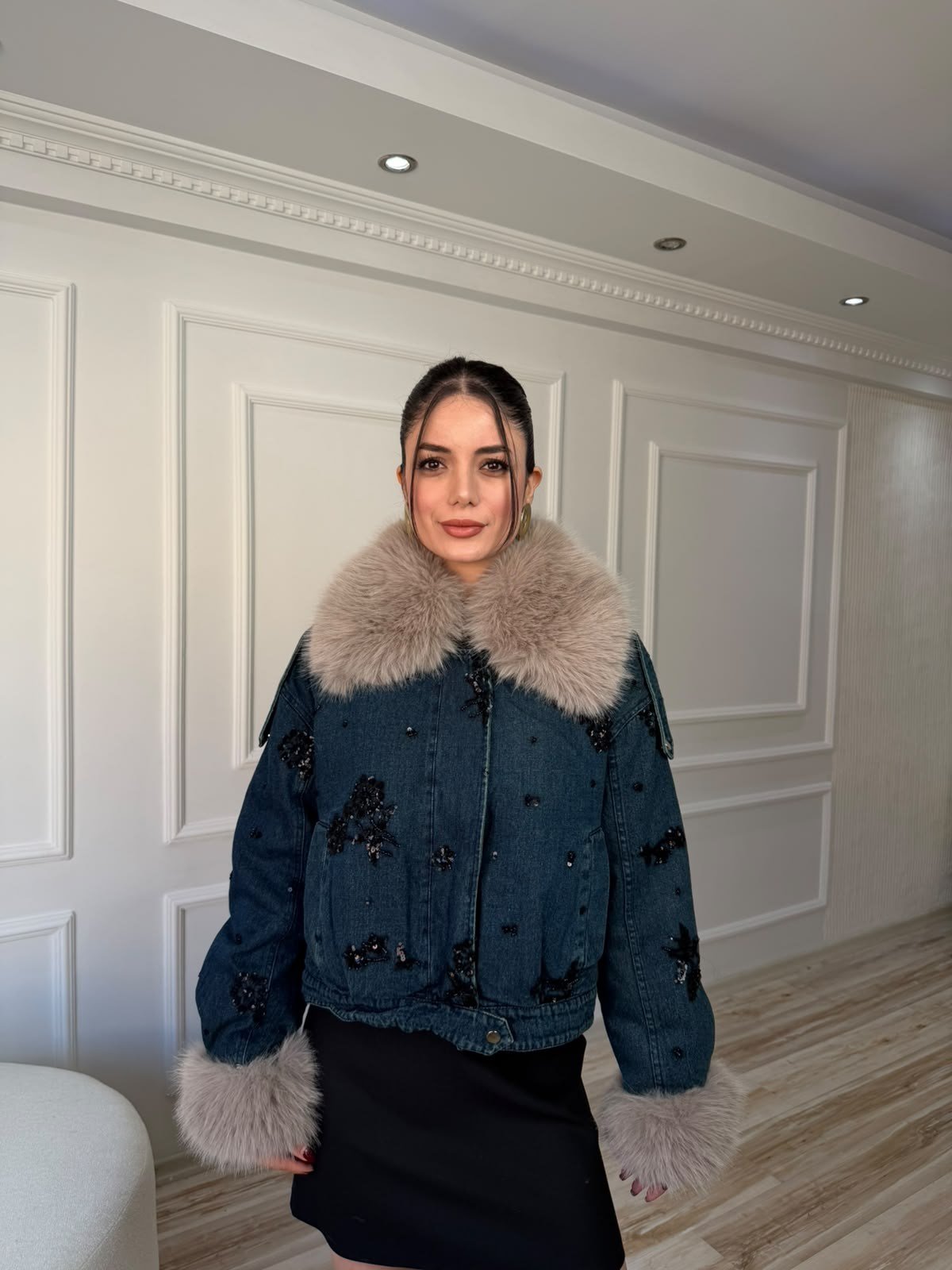 Kürk Yaka Payet İşlemeli Denim Mont - LACİ