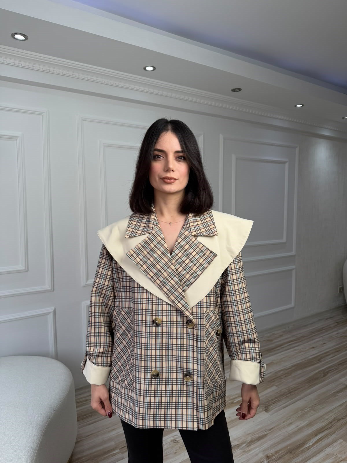 Şal Yaka Detaylı Ekose Trençkot - BEJ