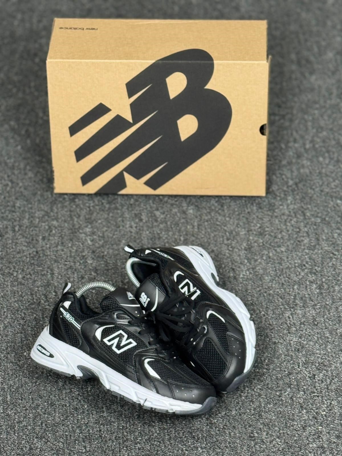 NEW BALANCE 530 KOD