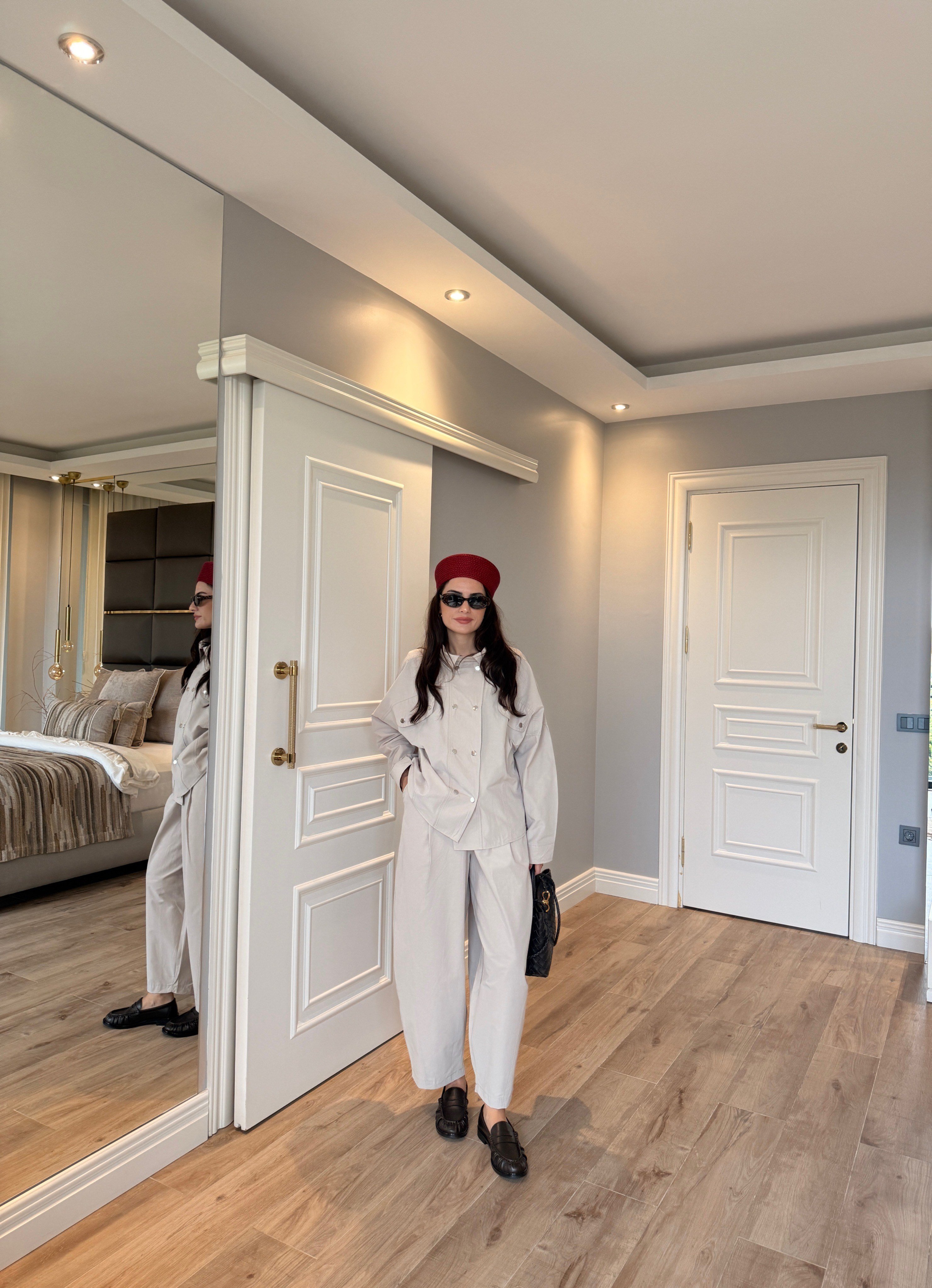 Gri Metal Düğme Detaylı Pantolon Takım