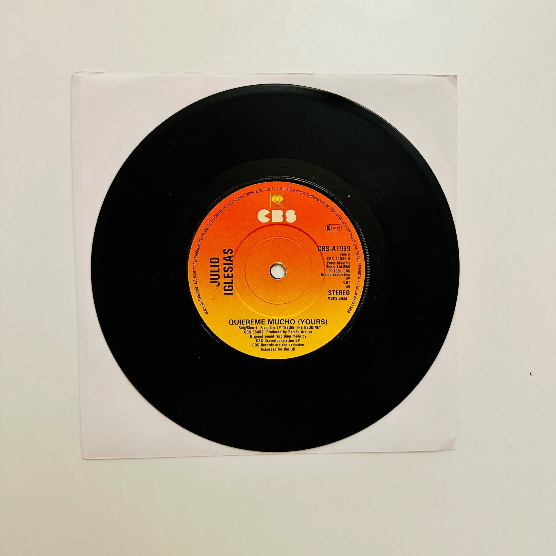 Julio Iglesias – Quiereme Mucho (Yours) Dönem Baskı 45 lik Plak
