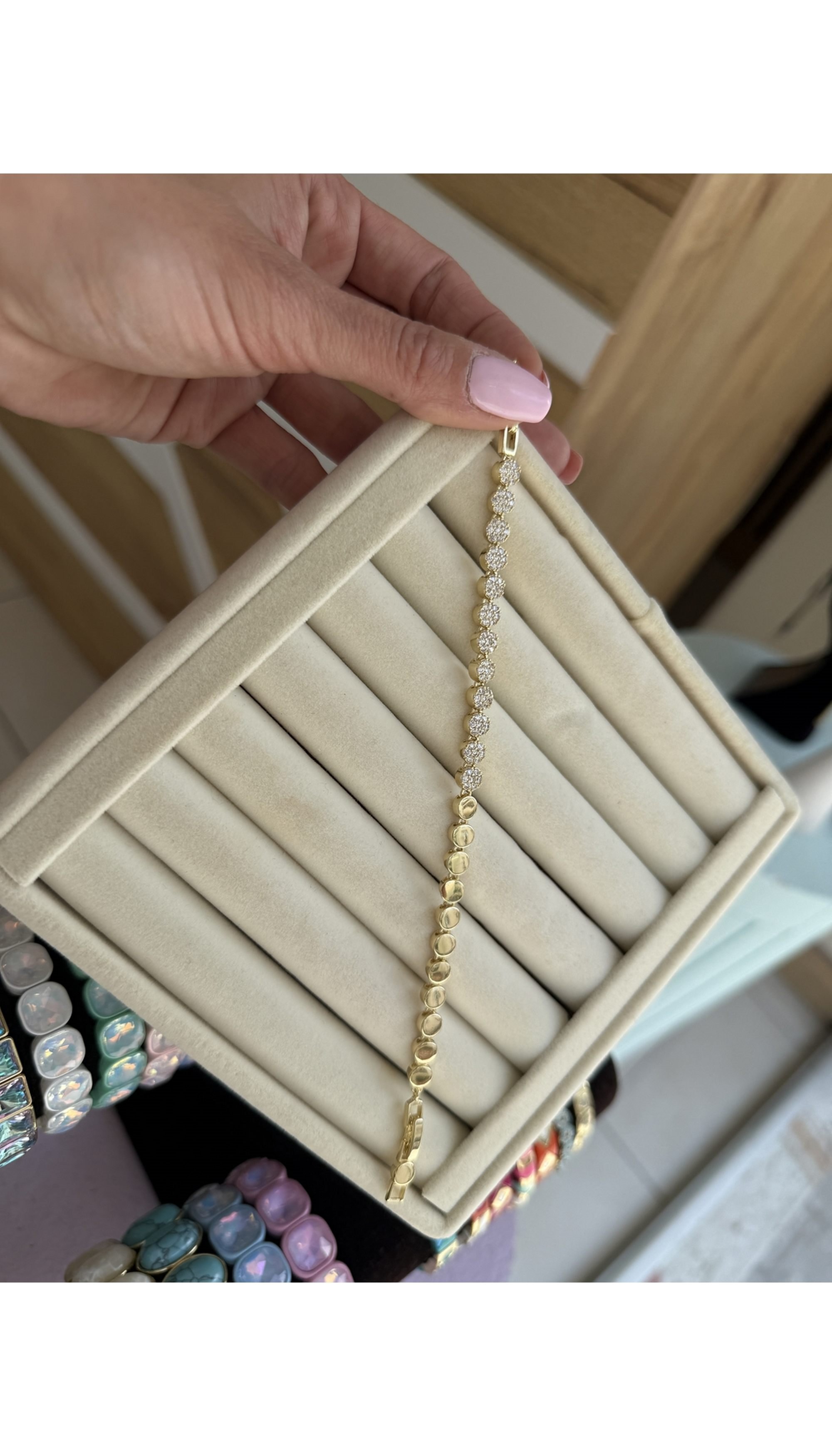 ZARİA BİLEKLİK