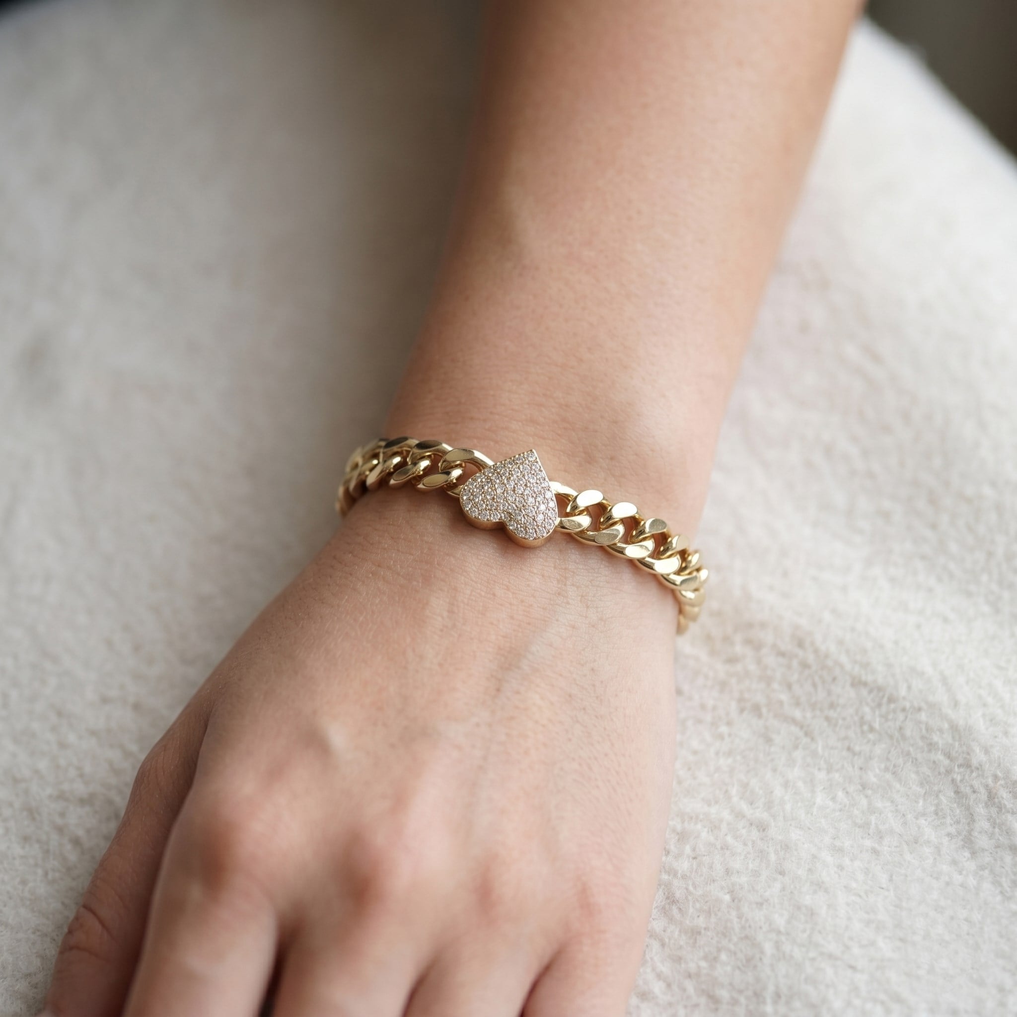 Heart Charm Curb Chain 14K VIP Kaplama Bileklik
