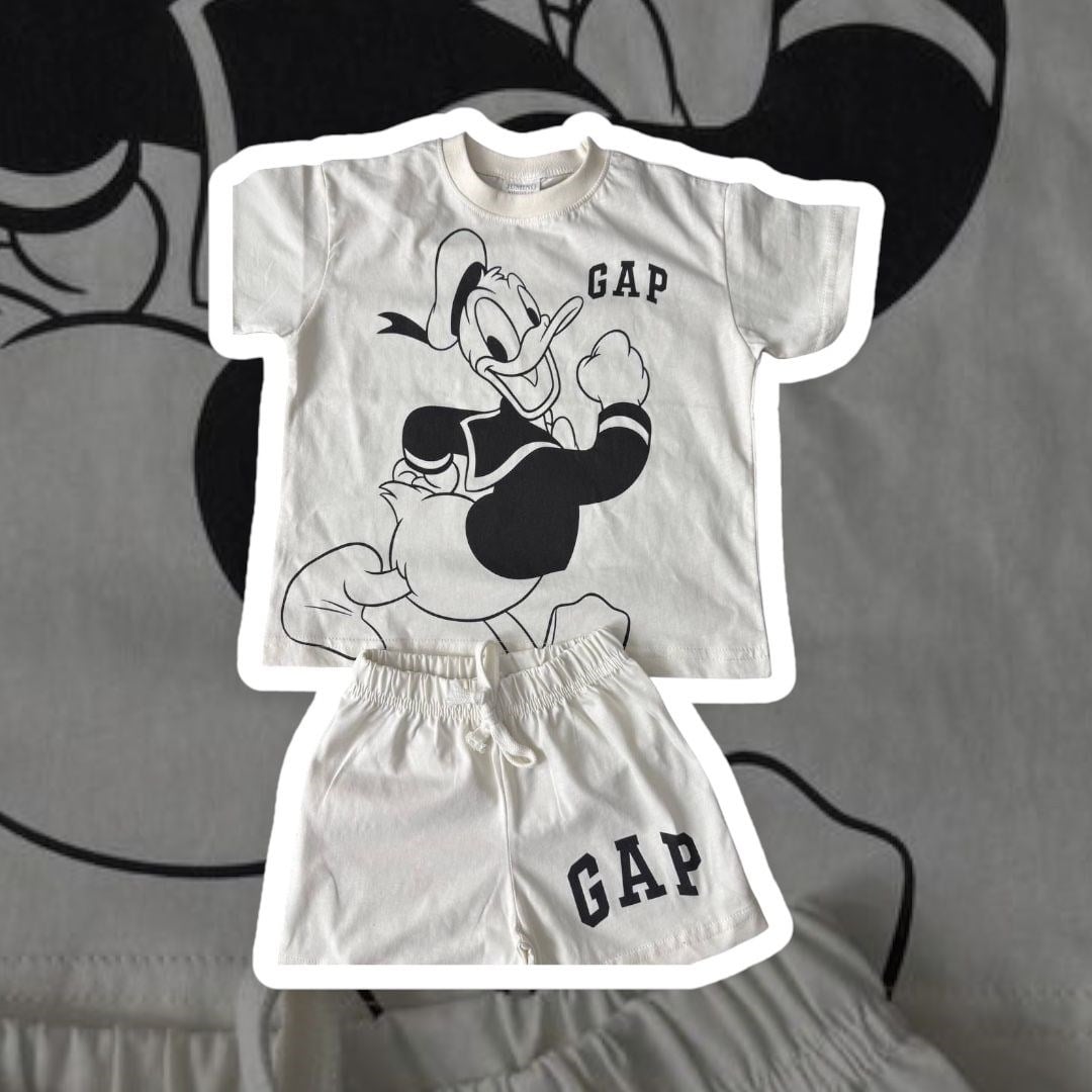 Donald Duck Şortlu Takım
