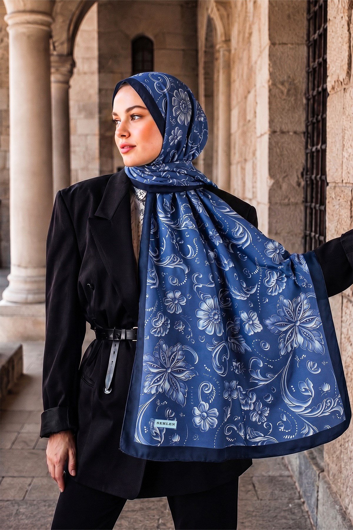 Perla Çini Floral Desenli Şal - Lacivert