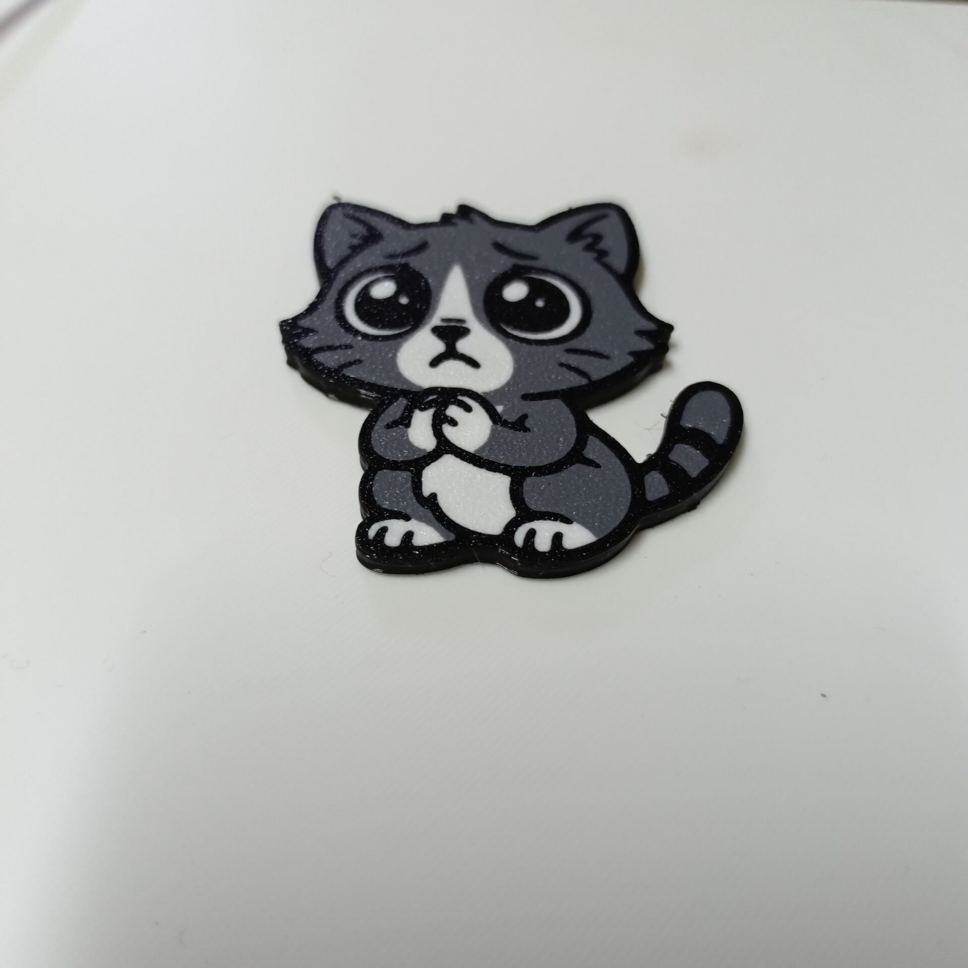 Elleri Birleşik Gri Kedi Magnet