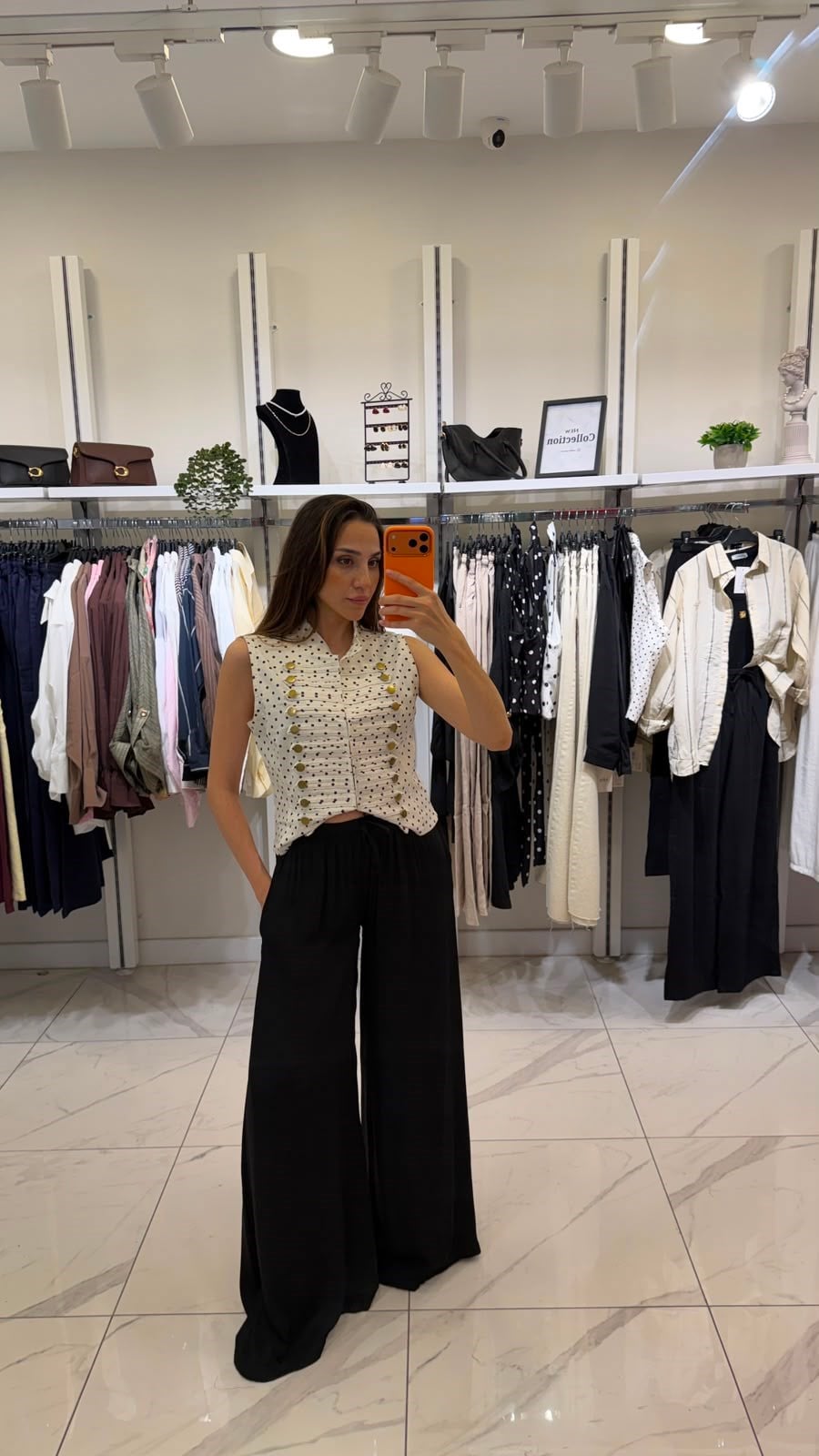 SİYAH SATEN DÖKÜMLÜ PANTOLON