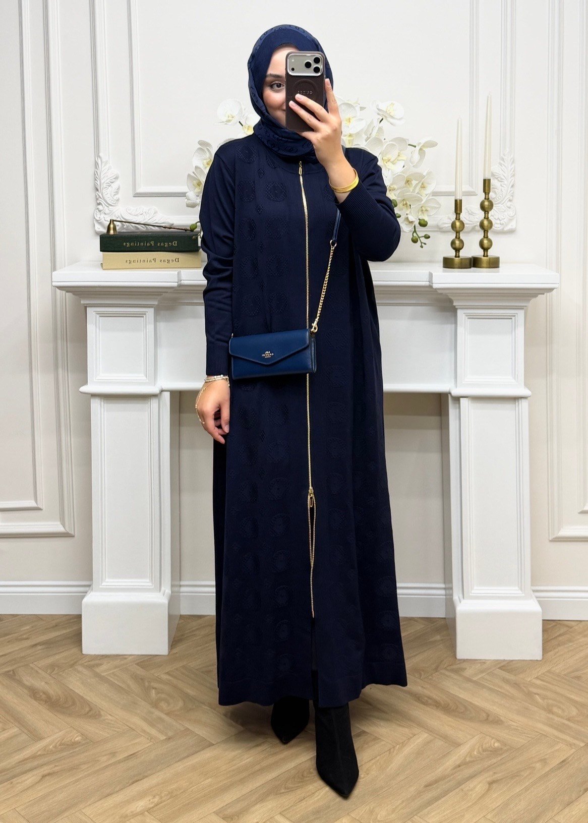 Nadia Merserize Kap Lacivert