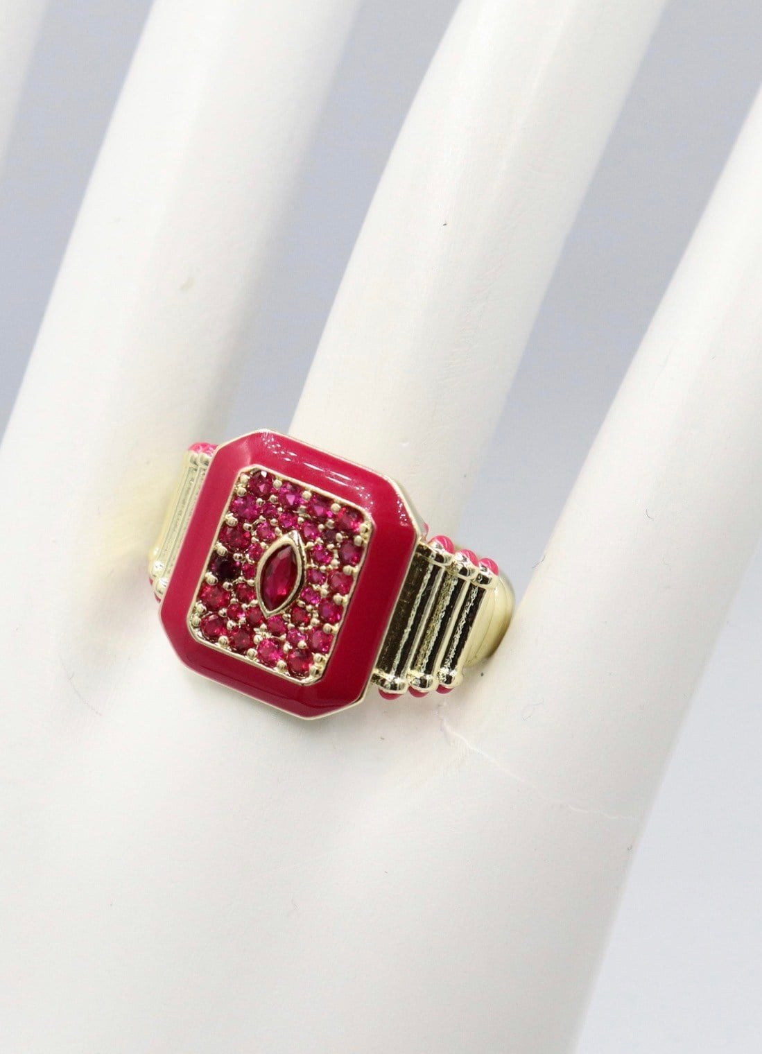     Aura Ruby