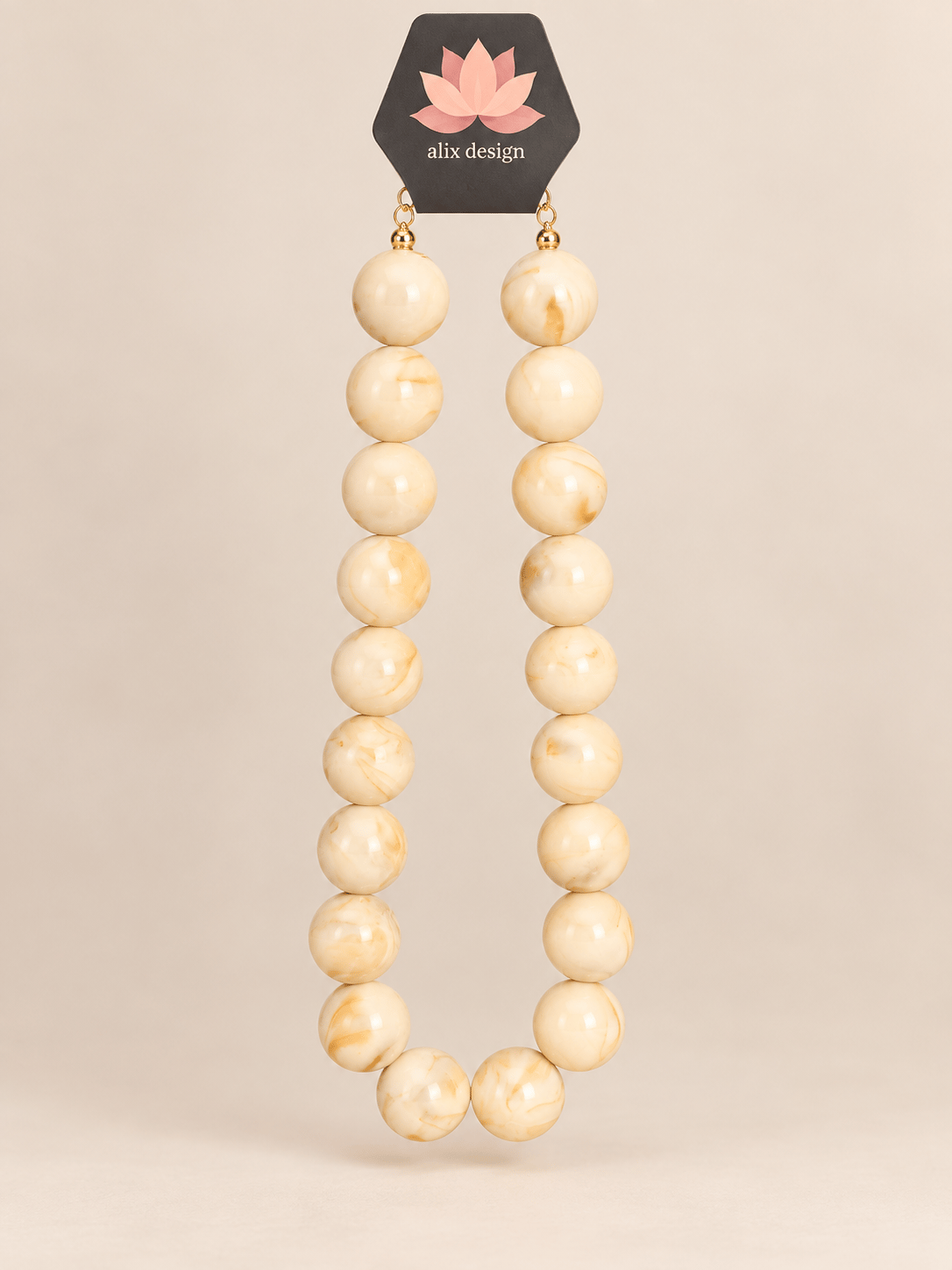     Ivory Bead Kolye