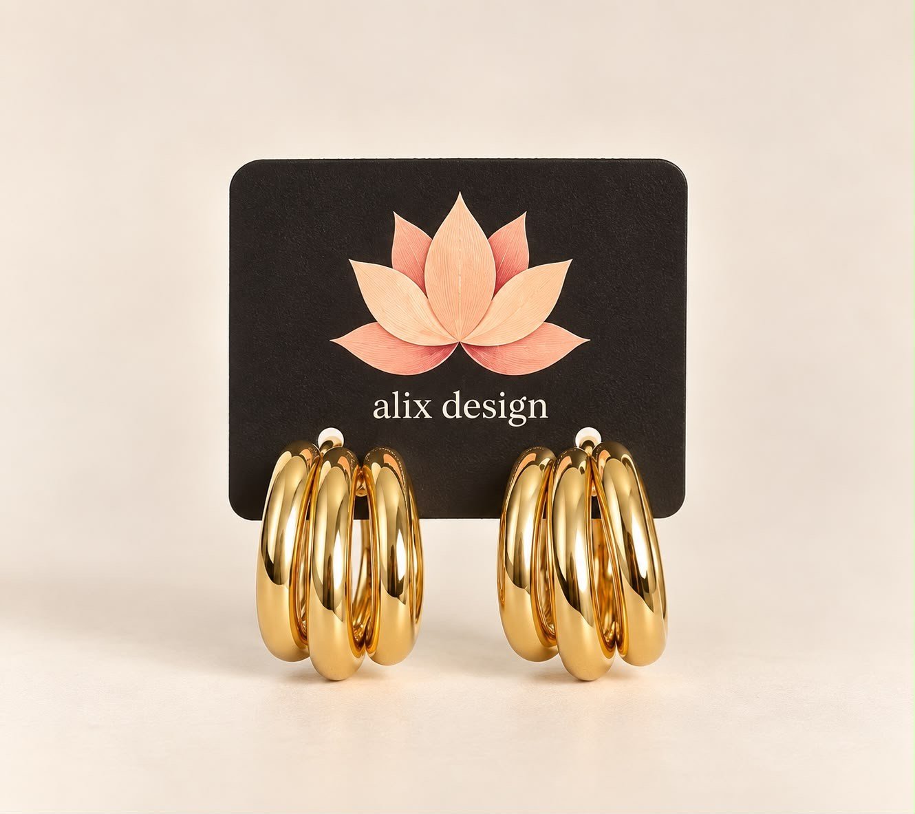     Trio Medium Gold Küpe