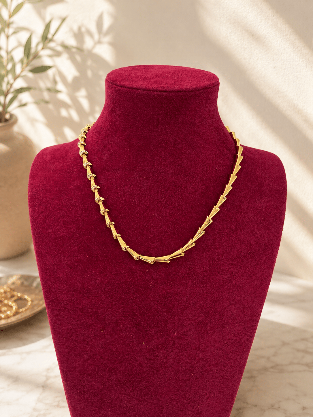     Vera Necklace