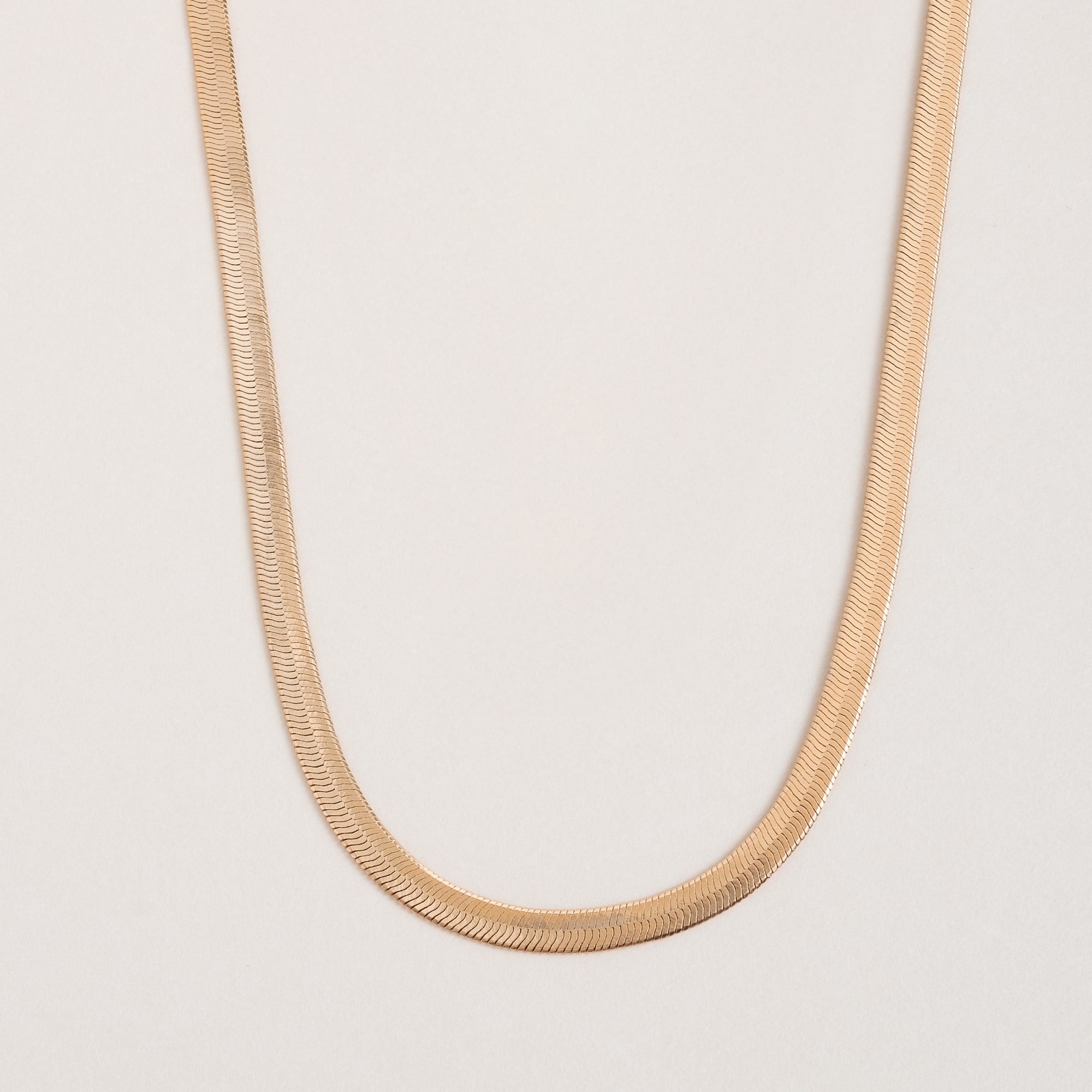 Short Line Necklace
