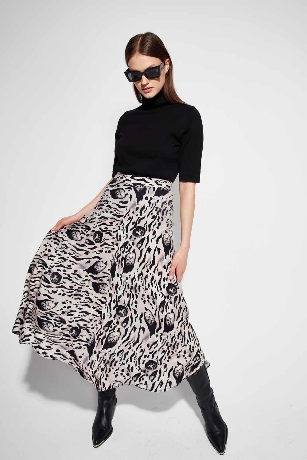Zebra Viskon Desenli Etek