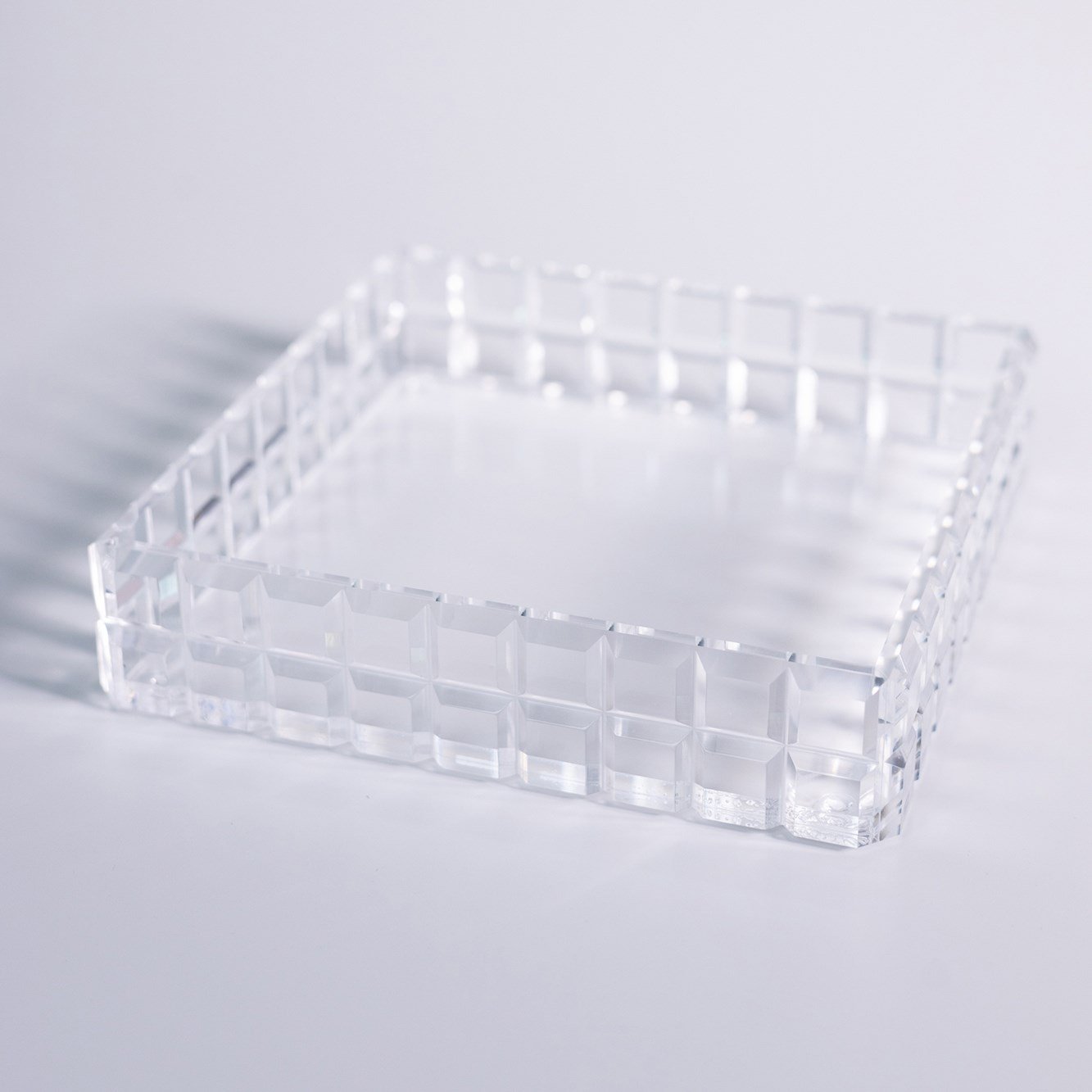 Almin Napkin Holder