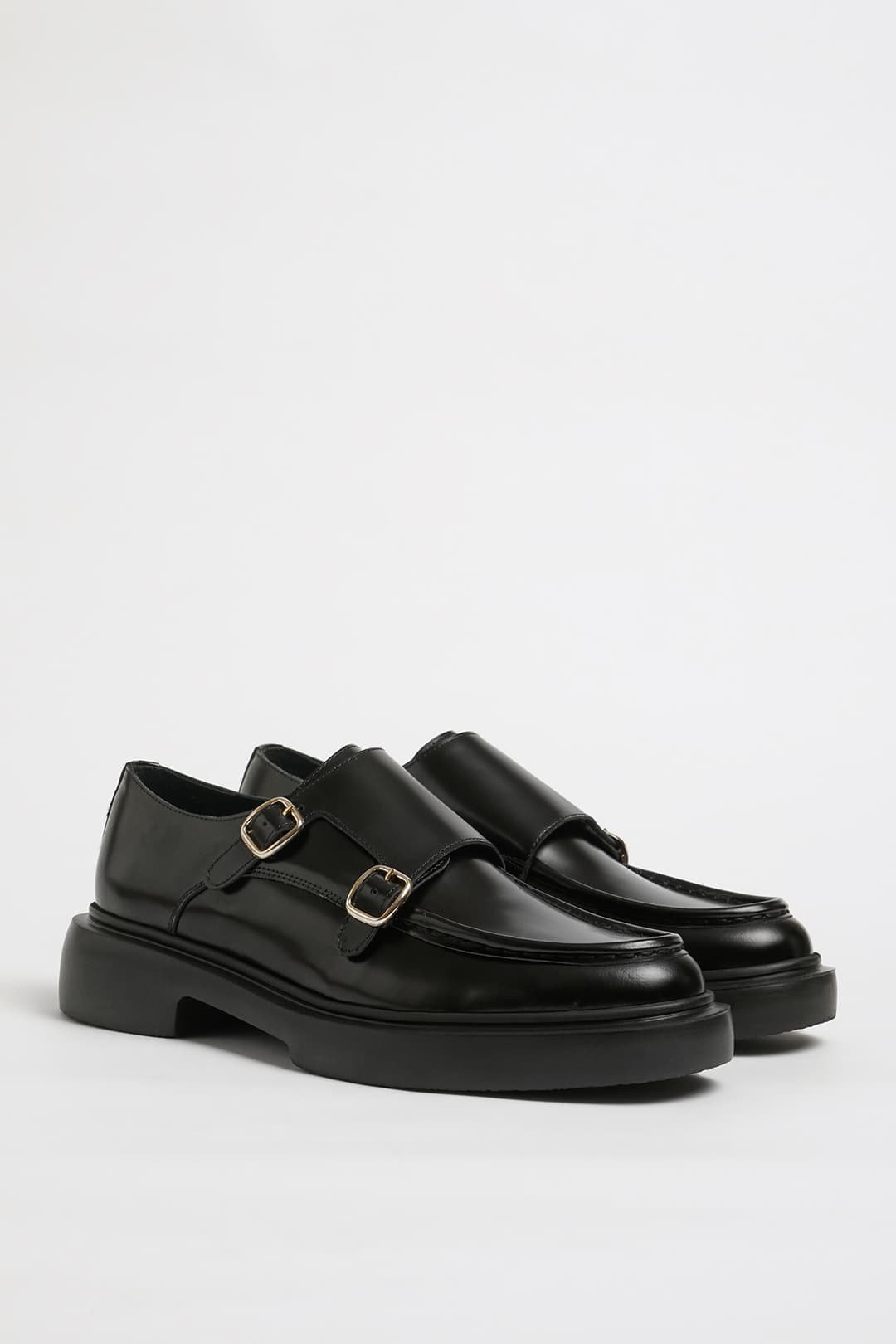 manfredi-model-natural-deri-casual-aya-5625c9.jpeg