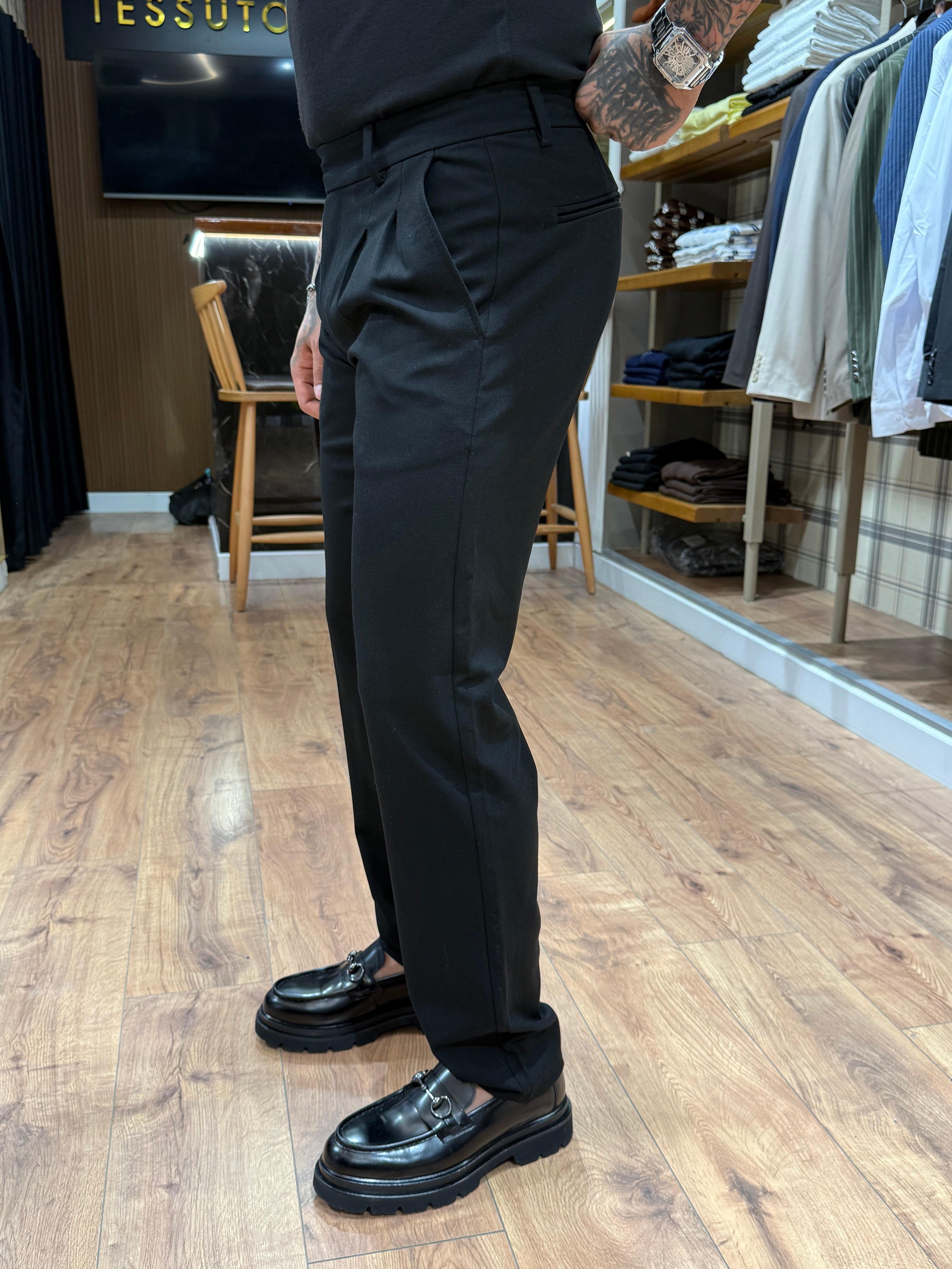 Premium Siyah Çift Pileli Kumaş Pantolon