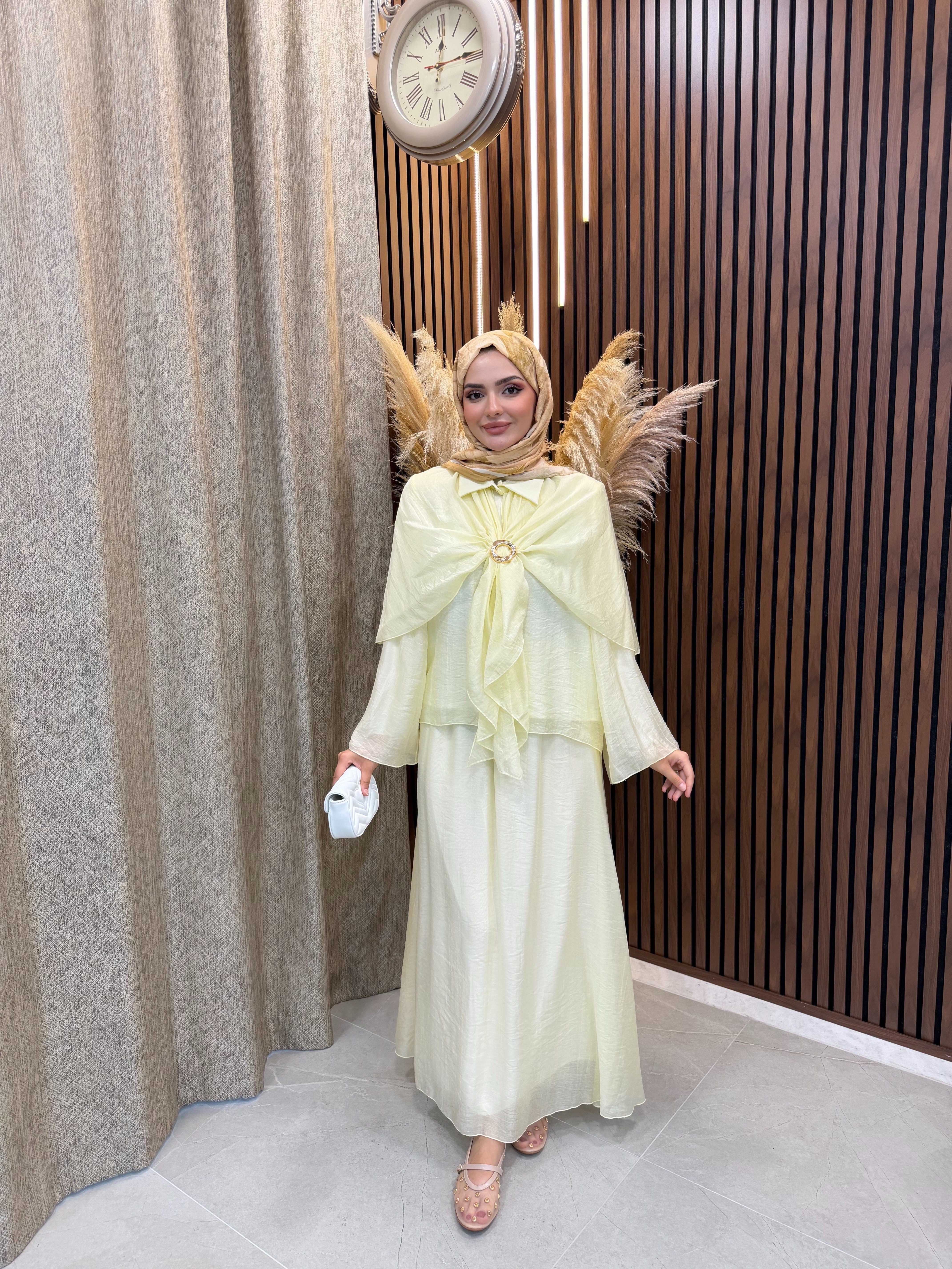 Elin Pelerin Detaylı Broşlu 3 lü Takım | Sarı