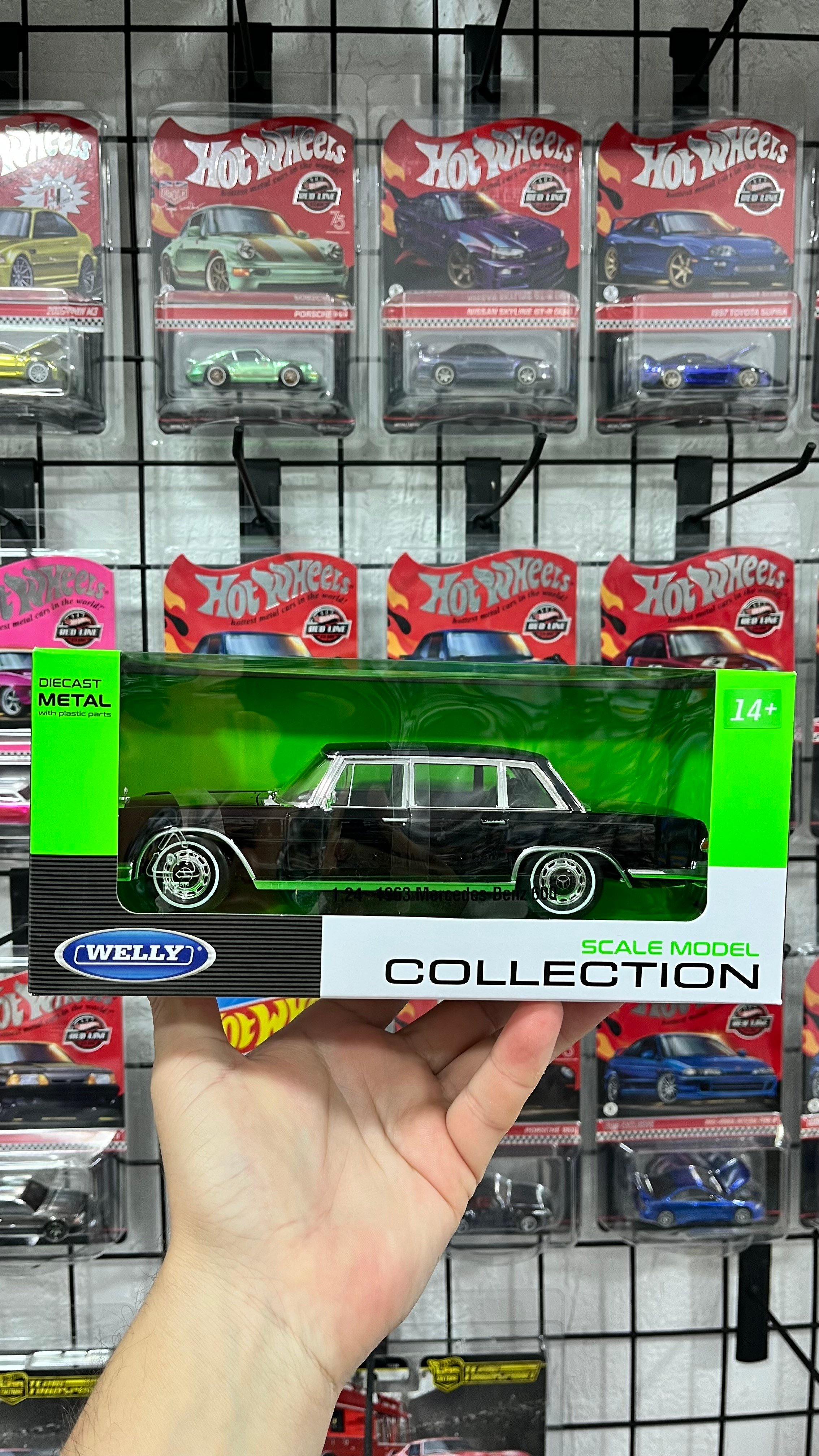 1/24 Welly 1963 Mercedes-Benz 600 