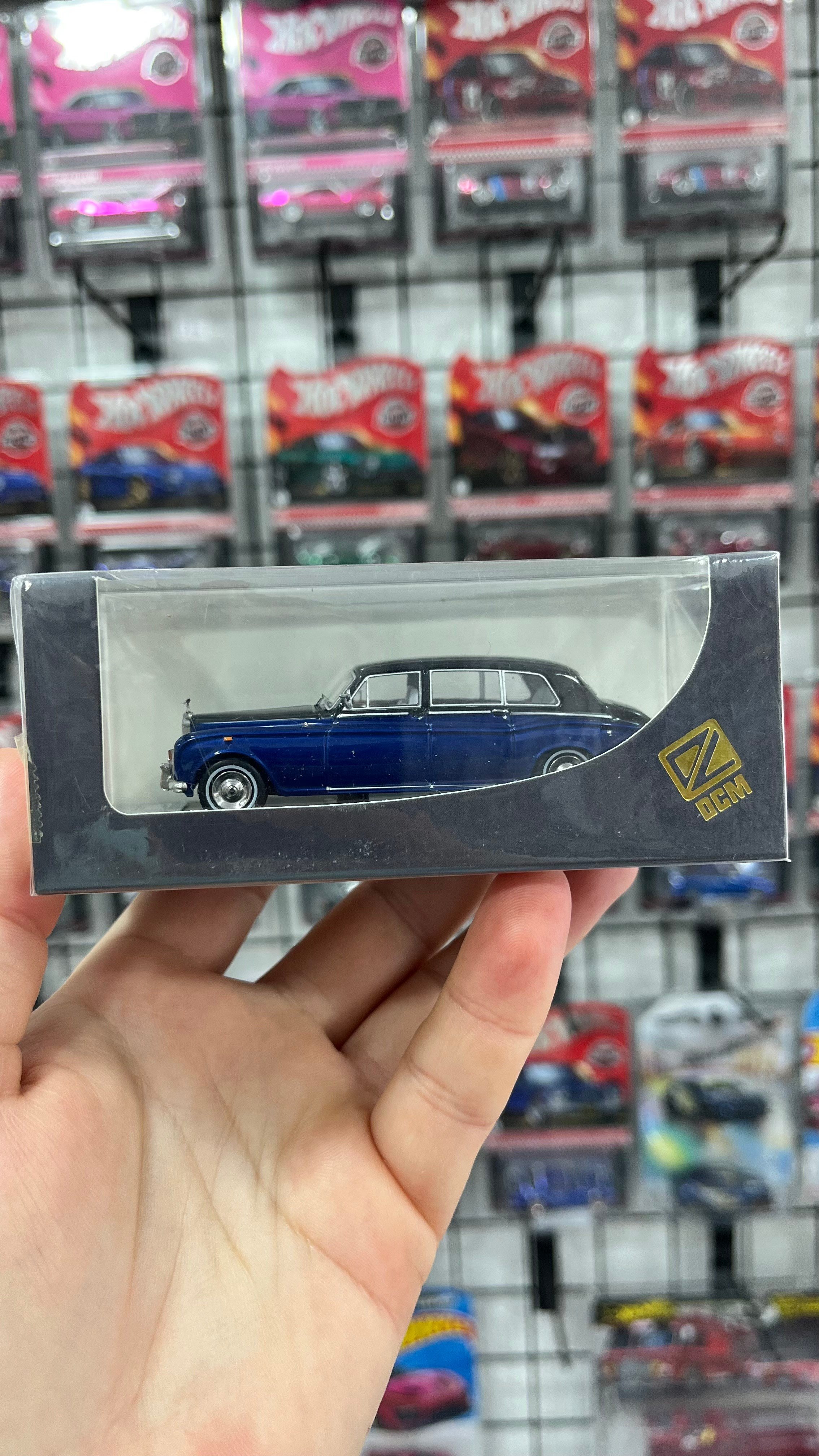 DCM 1/64 Rolls-Royce Phantom VI Black Blue