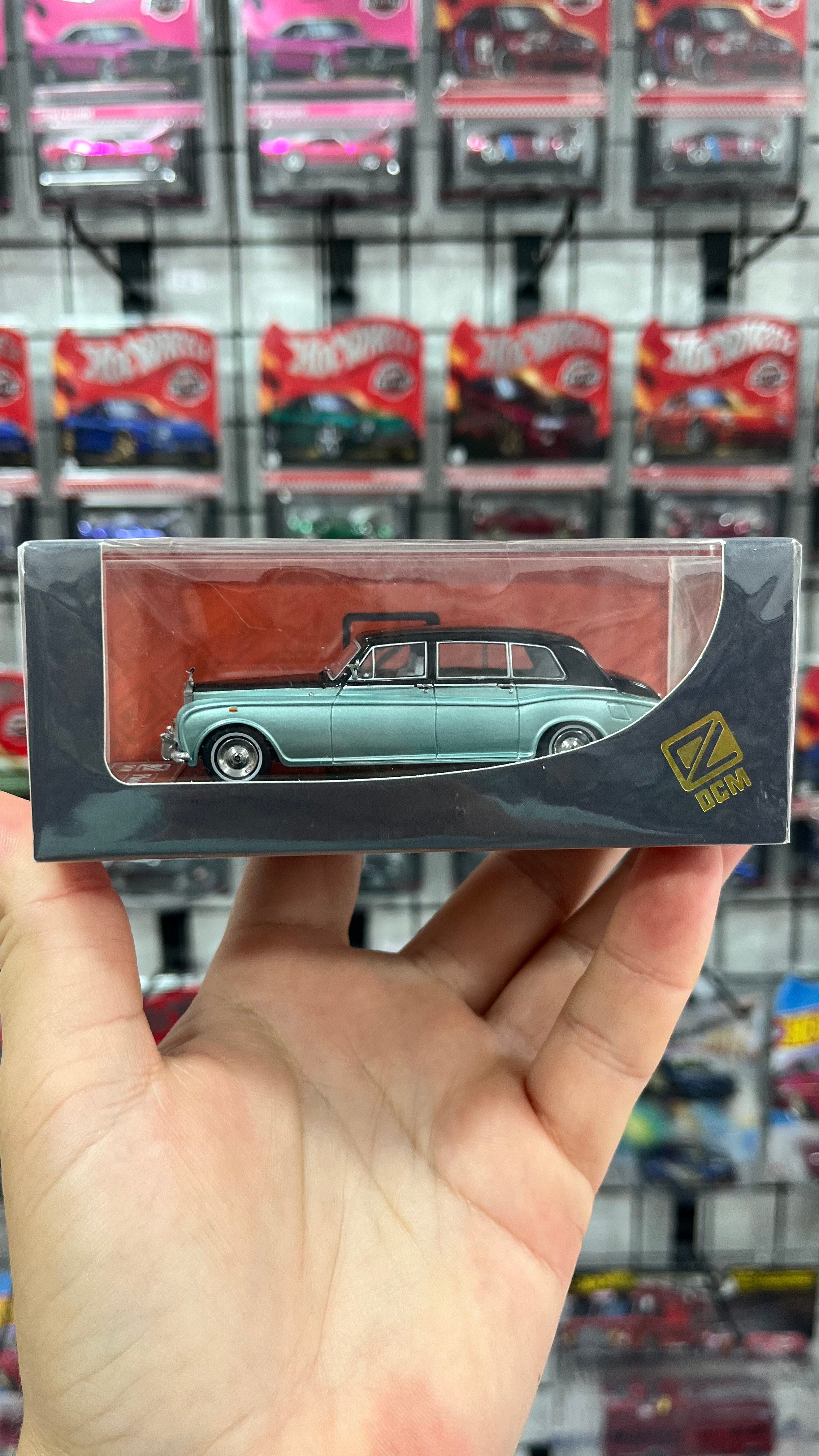 DCM 1/64 Rolls-Royce Phantom VI  Black Green