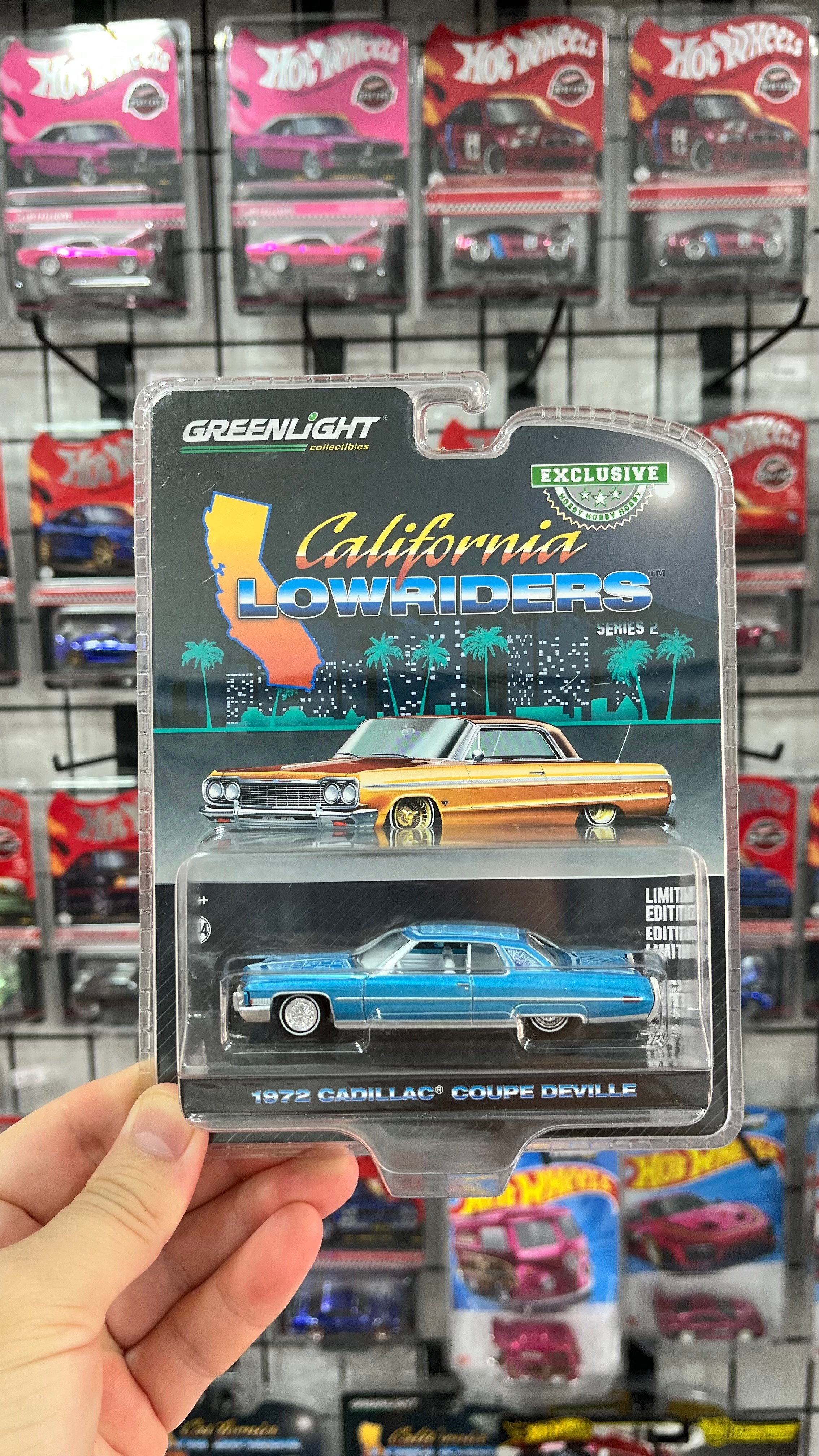 Greenlight 1/64  1972 Cadillac Coupe Deville 
