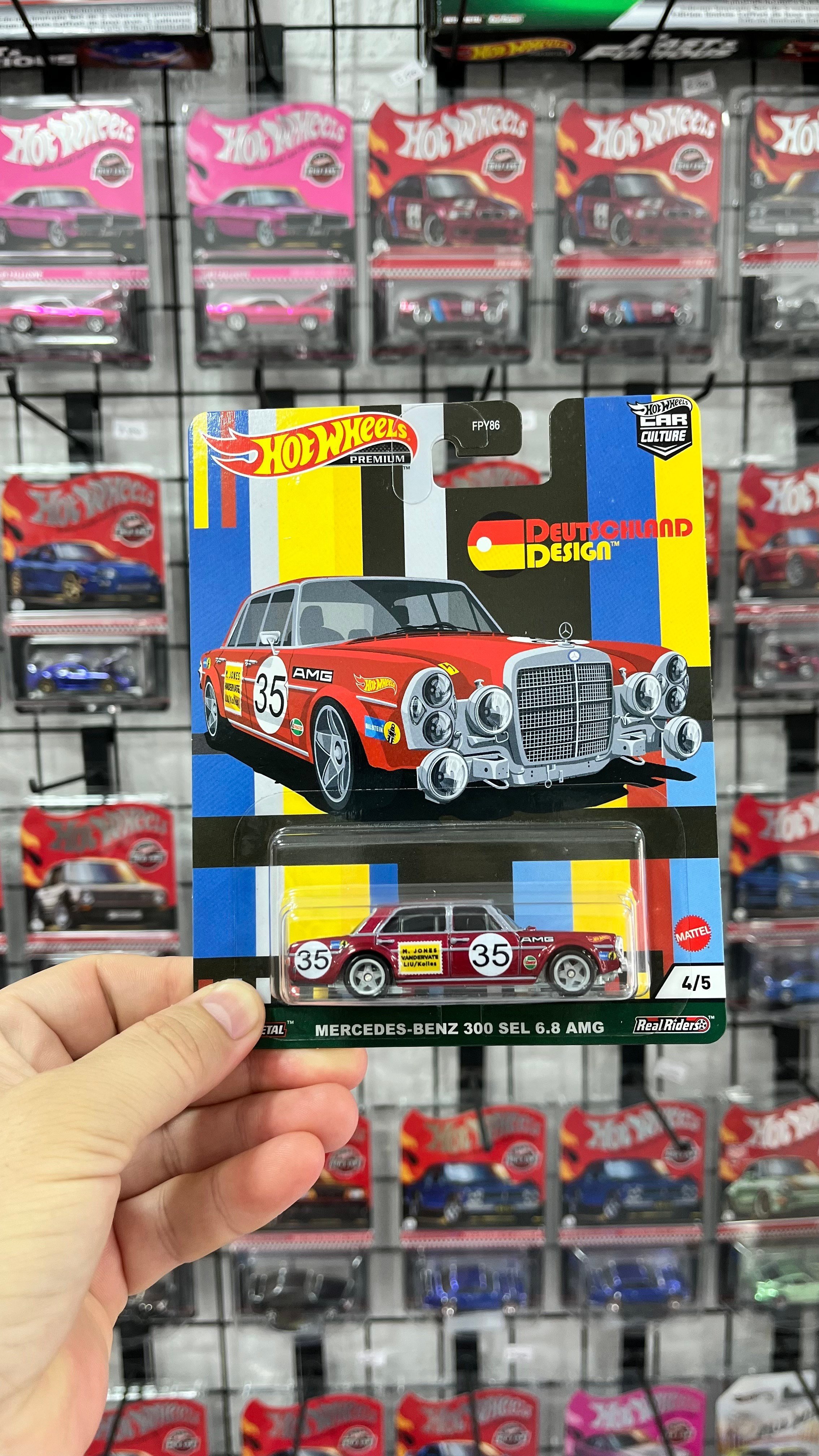 Hot Wheels Premium Mercedes 300 SEL 6.8 AMG