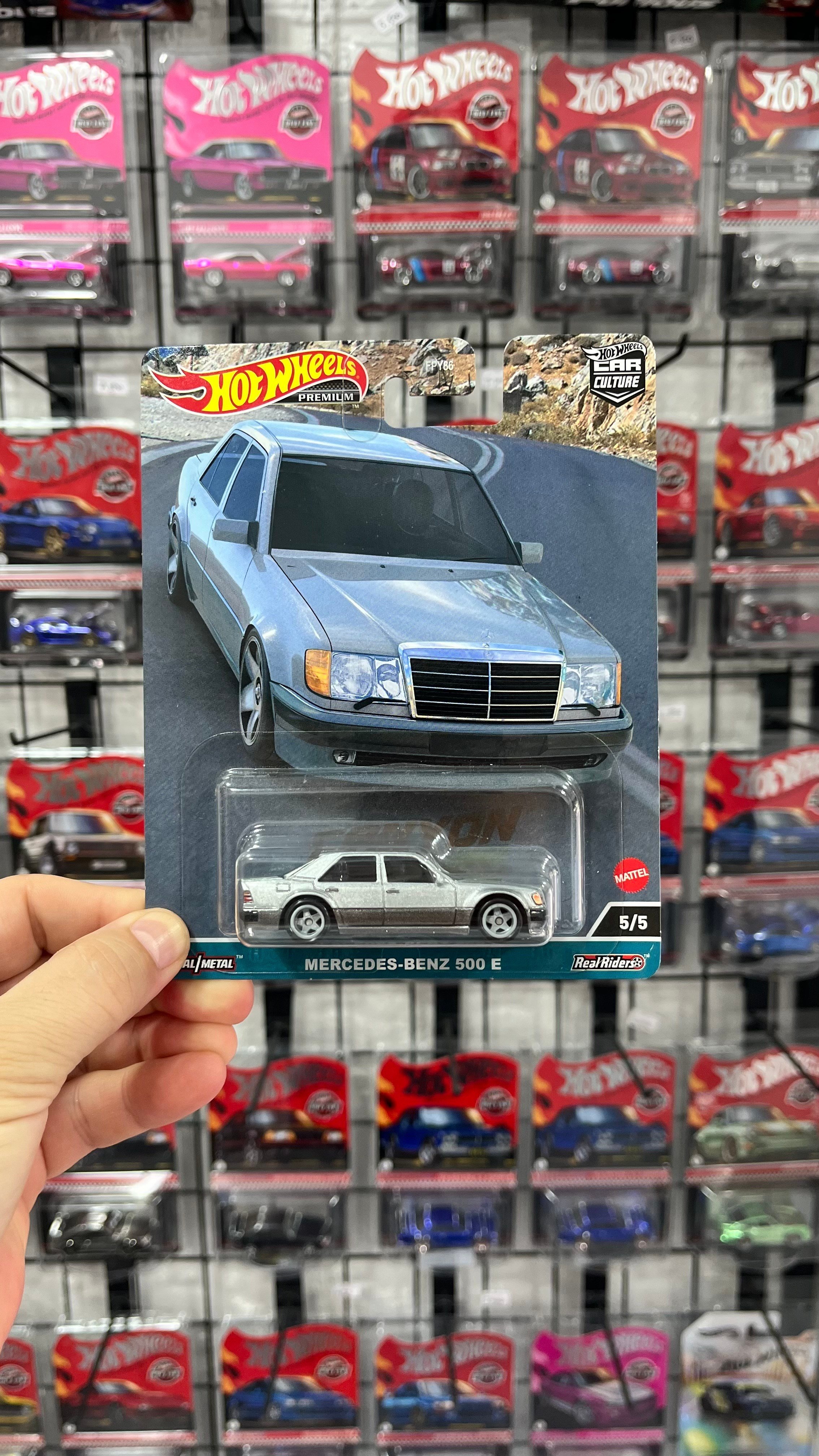 Hot Wheels Premium Mercedes 500E