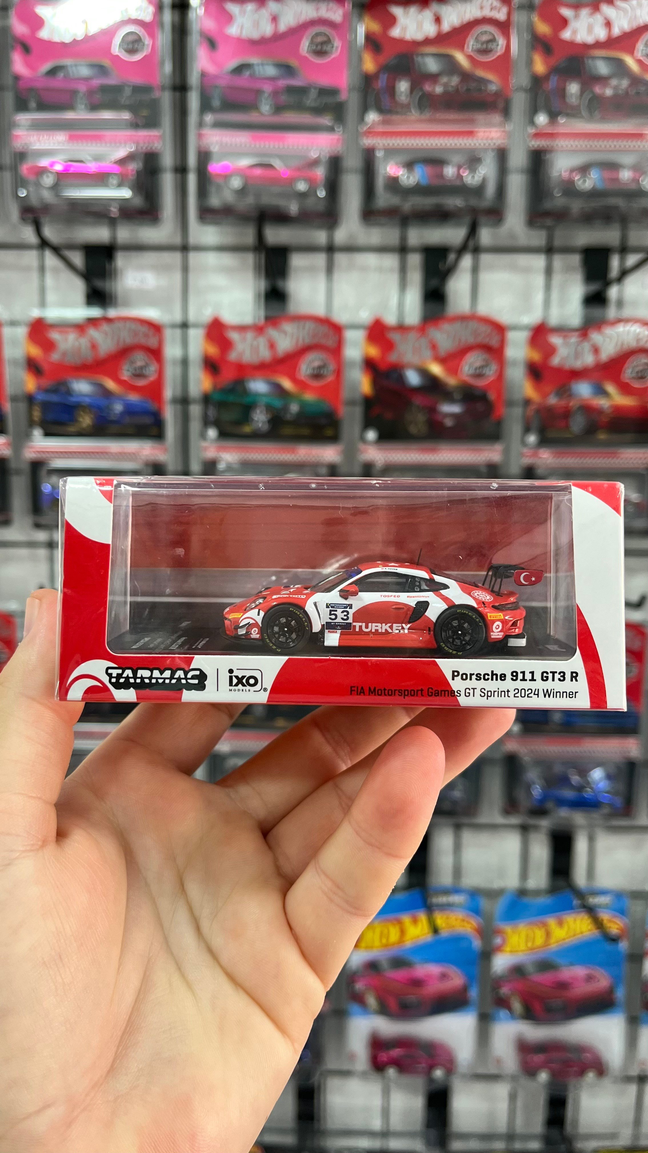 Tarmac 1/64 Ayhancan Güven Porsche 911 GT3 R