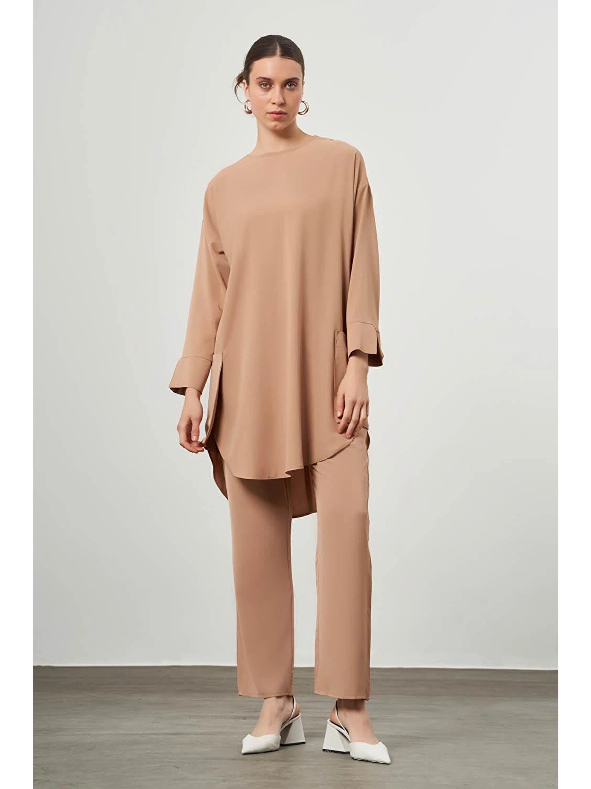 Mizalle Oversize Kol Detaylı Kadın Tunik Camel