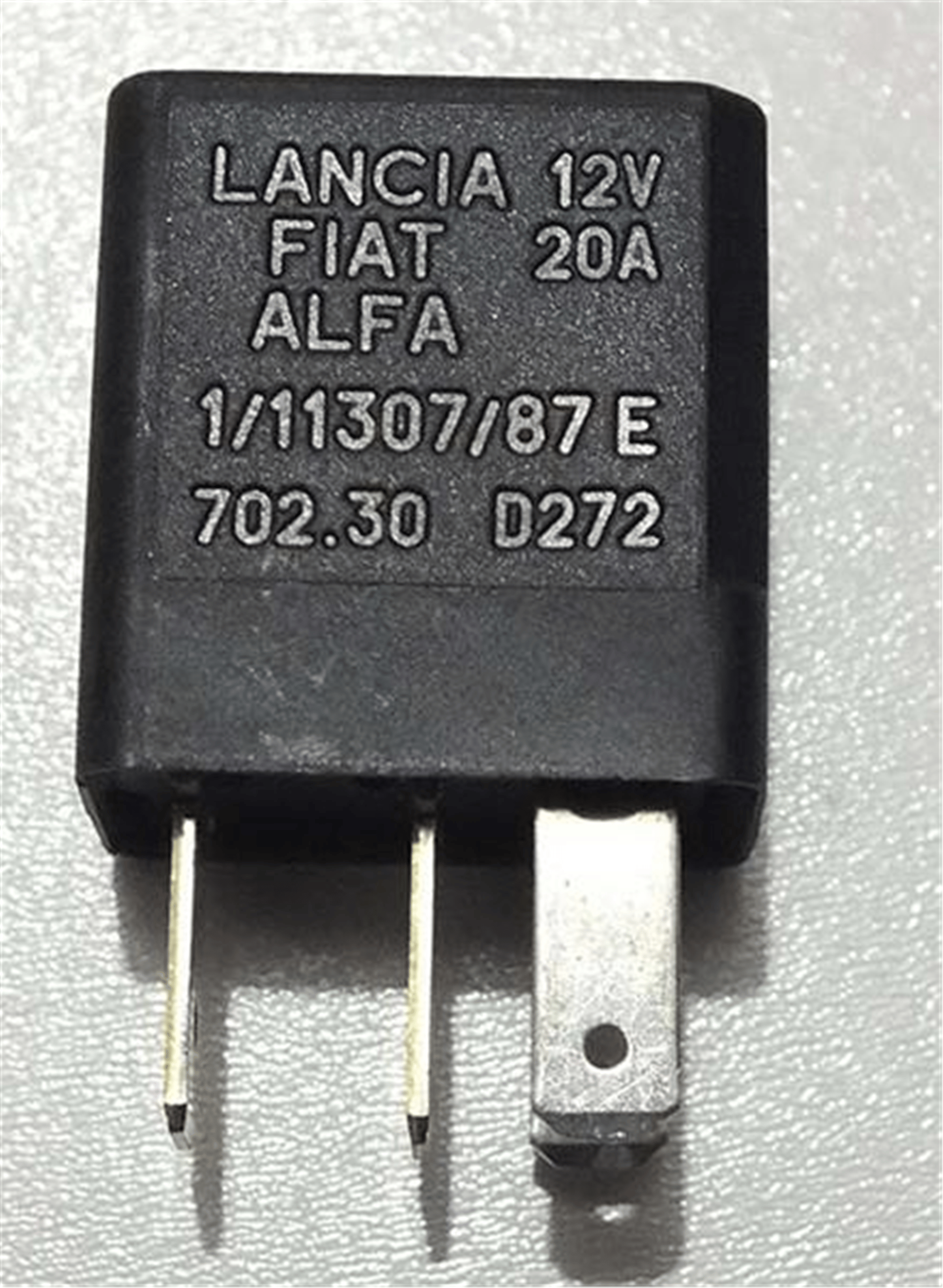 0603010 MİCRO RÖLE 12V 20 AMPER 4 FİŞLİ SİYAH