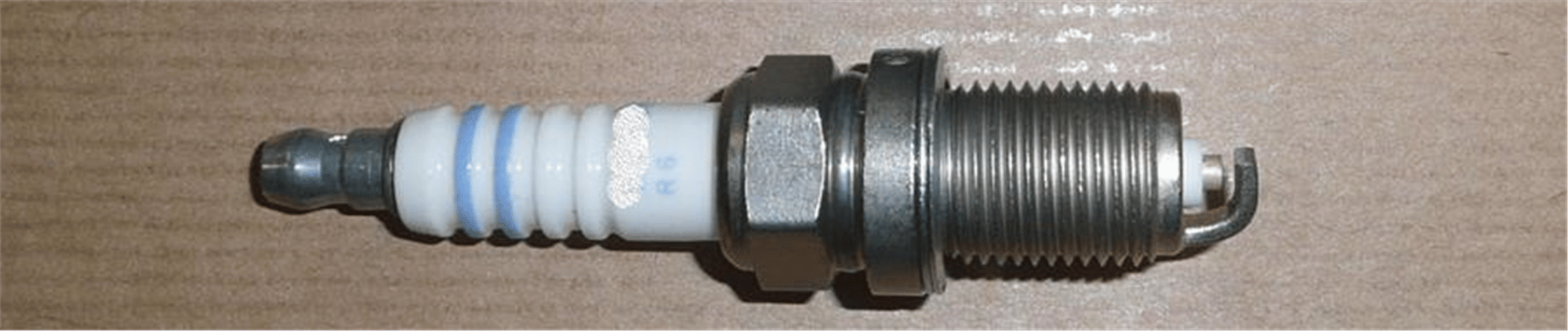 ATESLEME BUJISI FR7DC KALEM BUJI P106-P206-P306-BIPPER-NEMO-P206 T3E P205-P405-C2-C3-C3 II-C3 A51 AX-ZX-SAXO TU3A TU3JP 1.4 8V P306 P206 XSARA TU5JP 1.6 XANTIA P406 XU7JP XU7 MEGANE CLIO R1