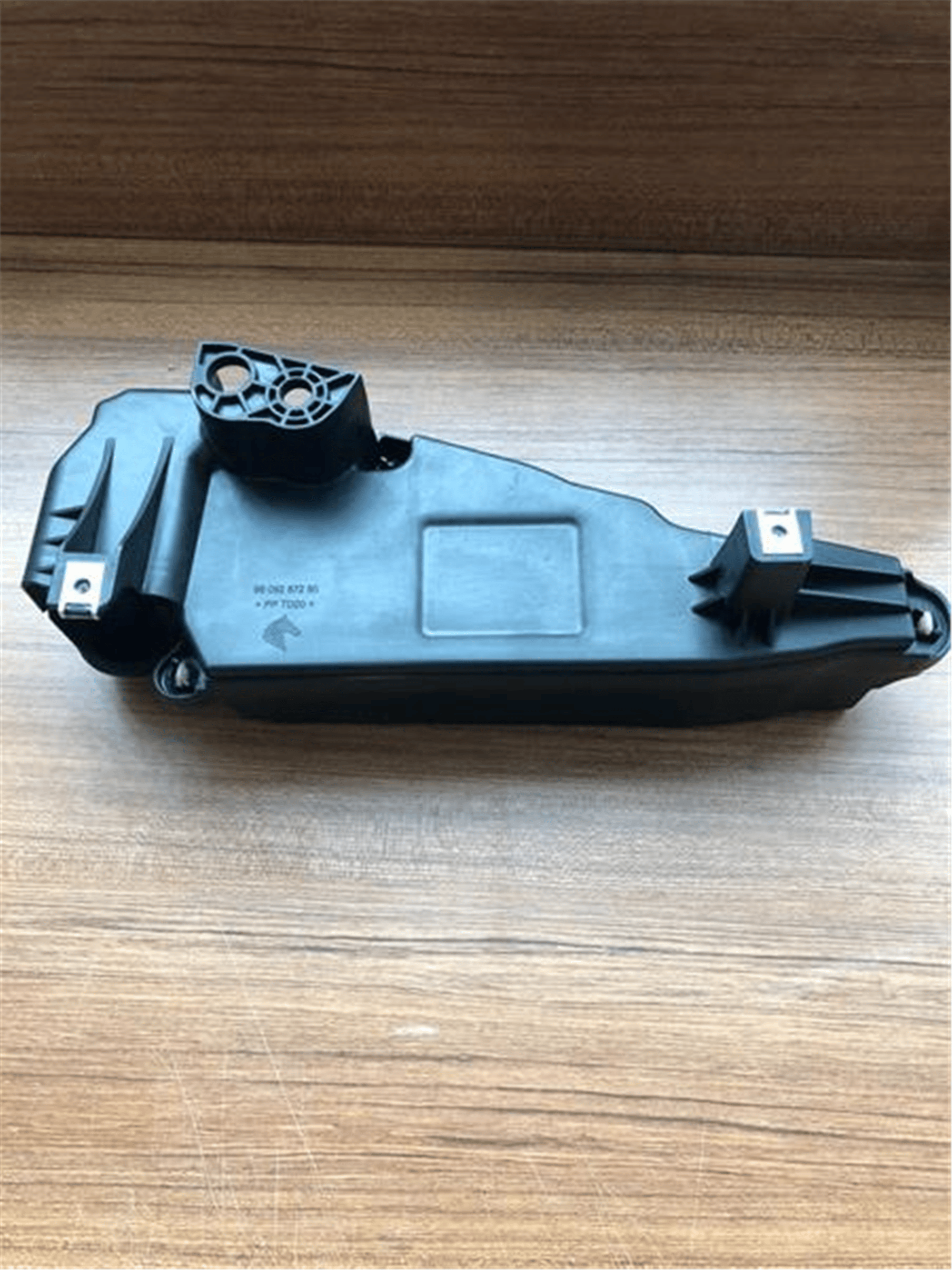 PARTİKÜL FİLTRE KUTUSU ALT/ÜST TK. KAPAĞI P301-P308-P208-PRTNER TEPEE-C3 PICASSO