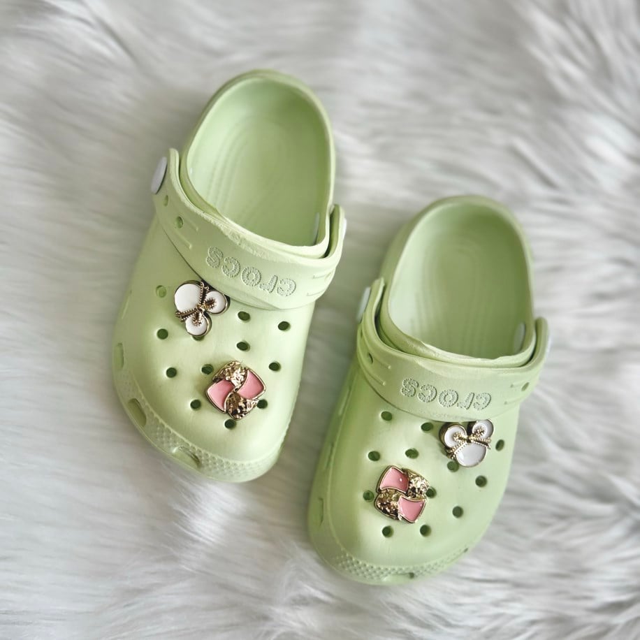 Crocs terlik mint (süsler dahil)