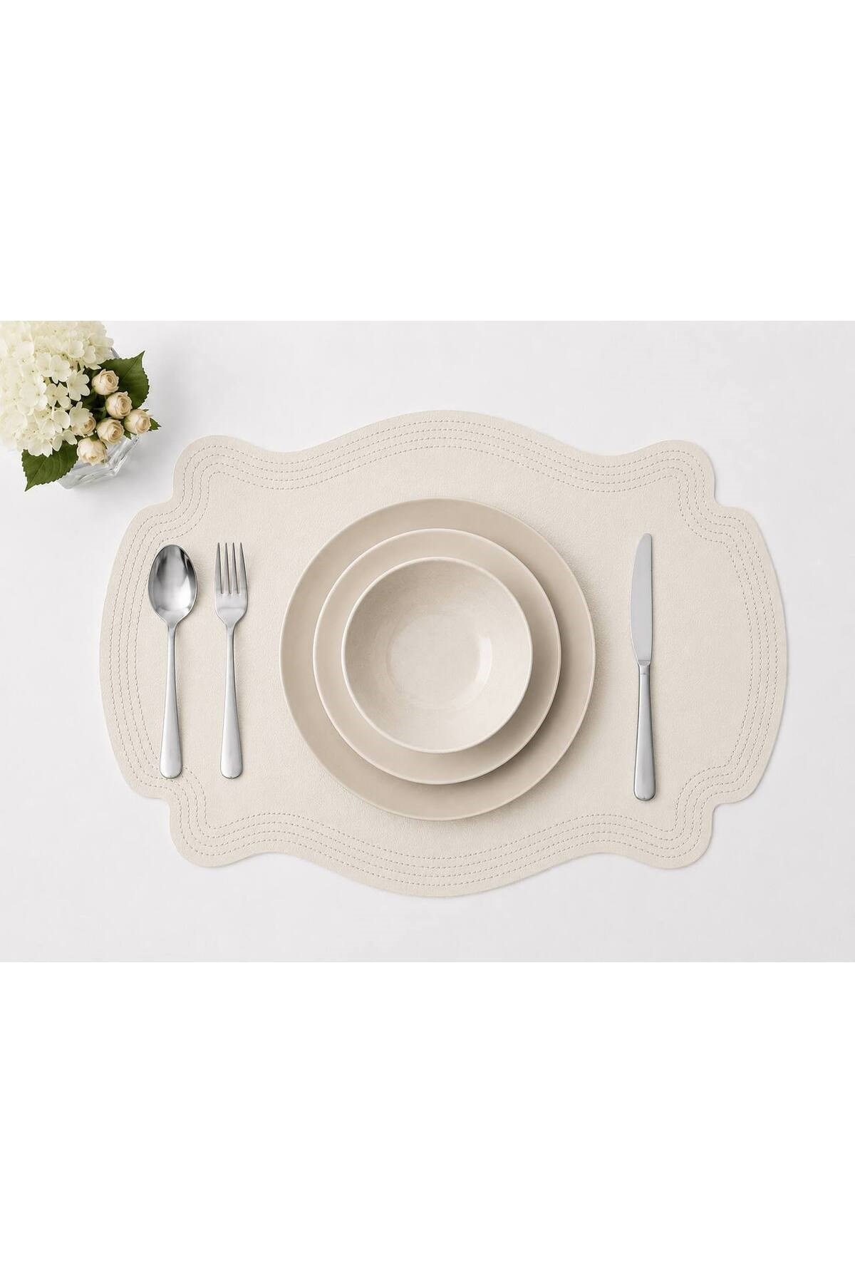 6 Kişilik Deri Nakışlı Amerikan Servis 33 x 45 cm & 6 Adet Bardak Altlığı Hediyeli