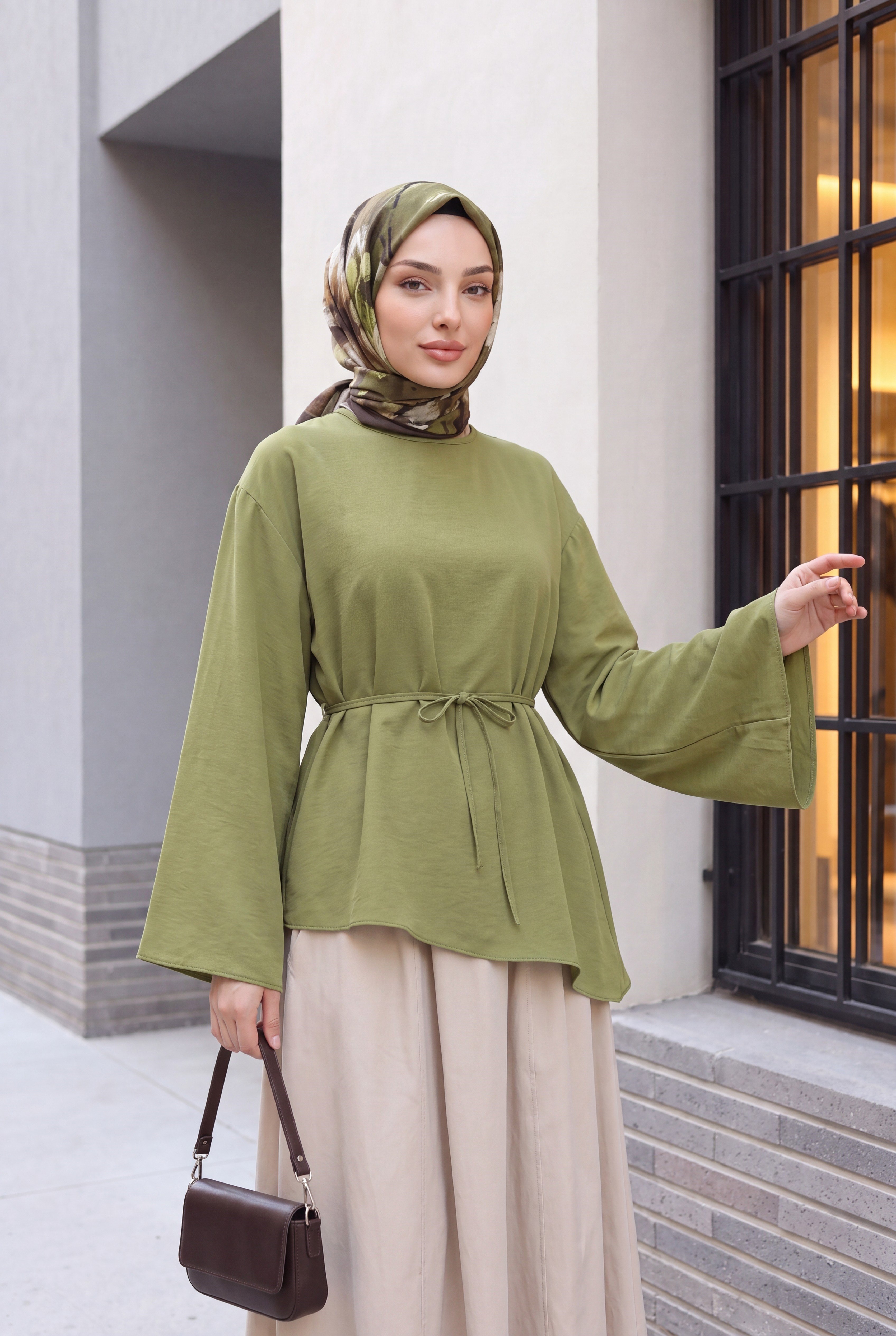 Asimetrik Kesim Beli Bağcıklı Oversize Modal Tunik  -Çağla Yeşili