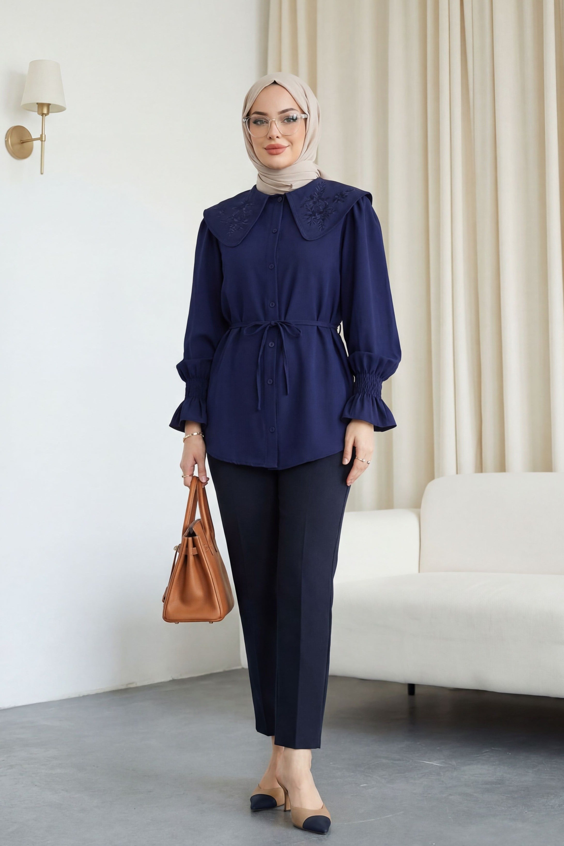 Bebe Yaka Nakışlı Beli Bağlamalı Poplin Gömlek -Laci