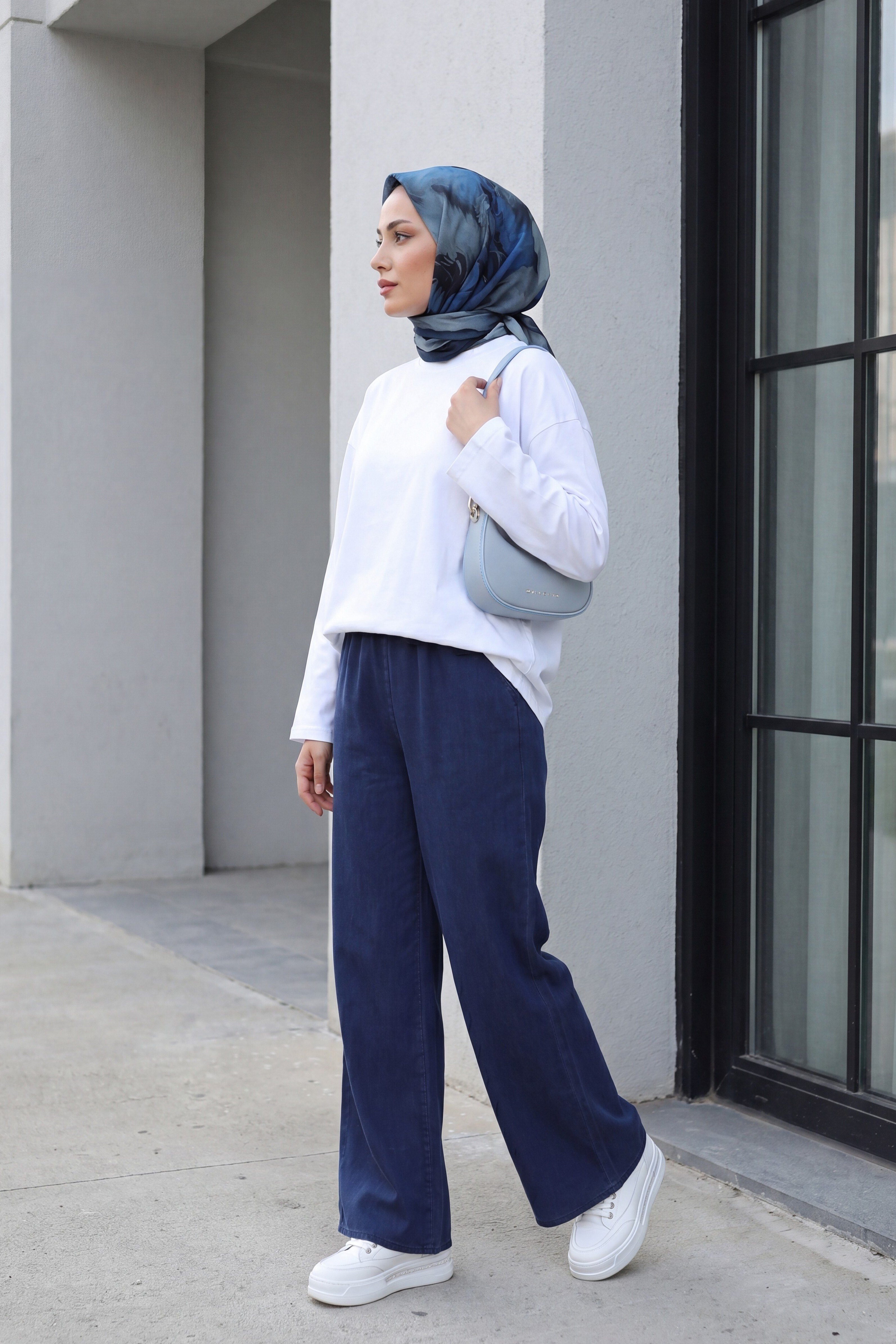 Bisiklet Yaka Uzun Kollu Oversize Penye Sweat -Beyaz