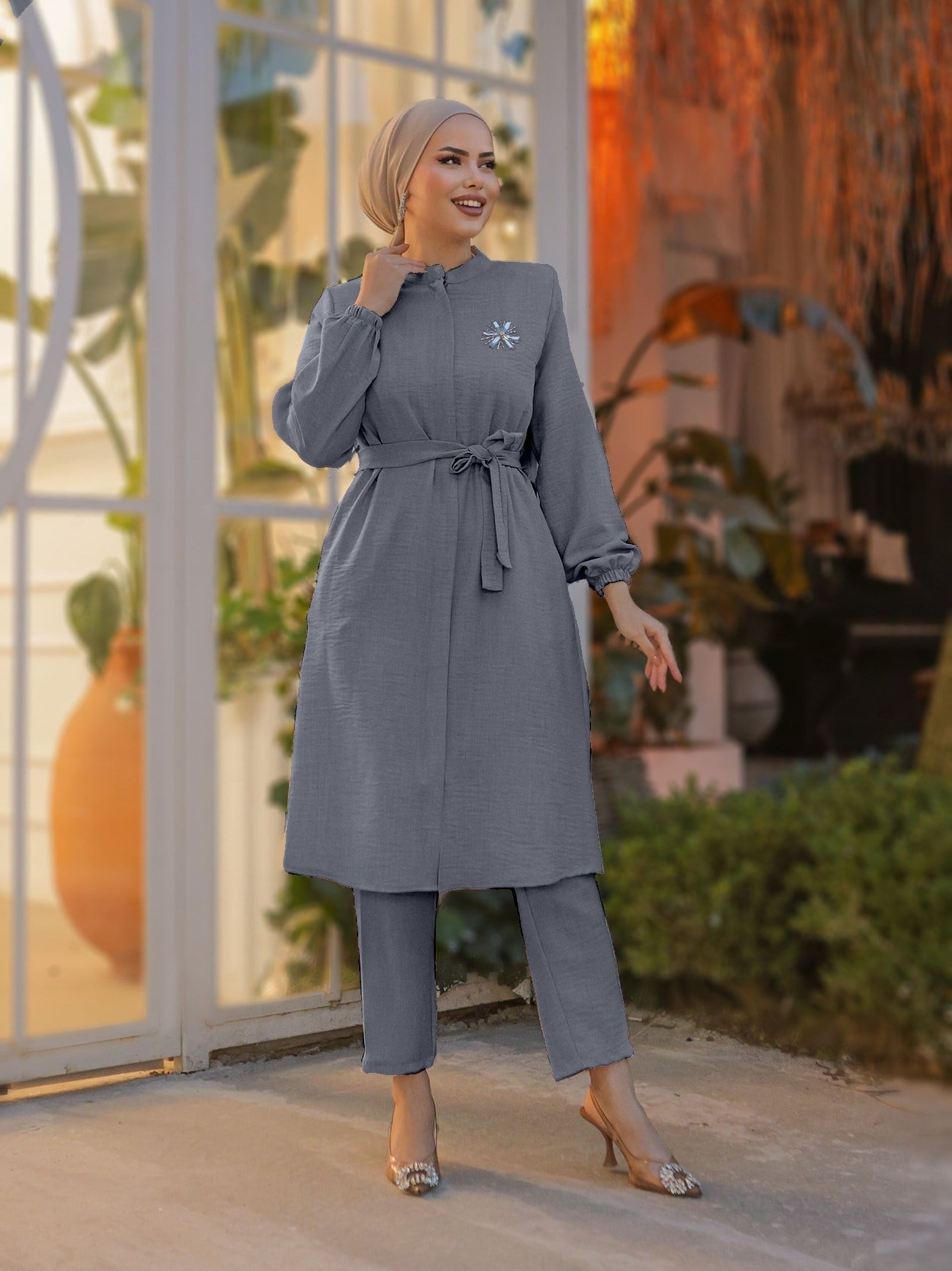 Broşlu Keten Görünümlü Tunik -Gri