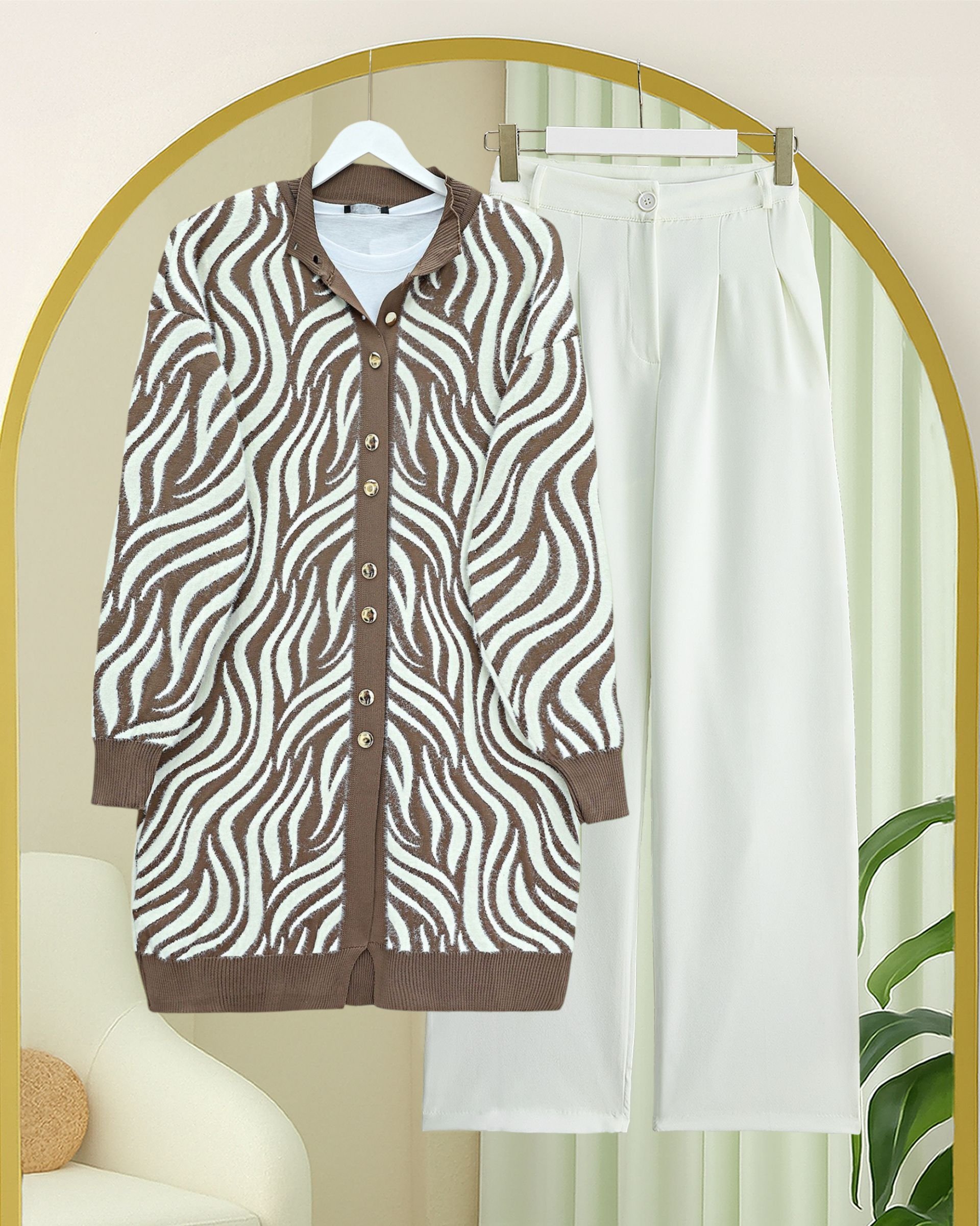 Düğmeli Zebra Desen Sakallı Triko Hırka -Açık Kahve