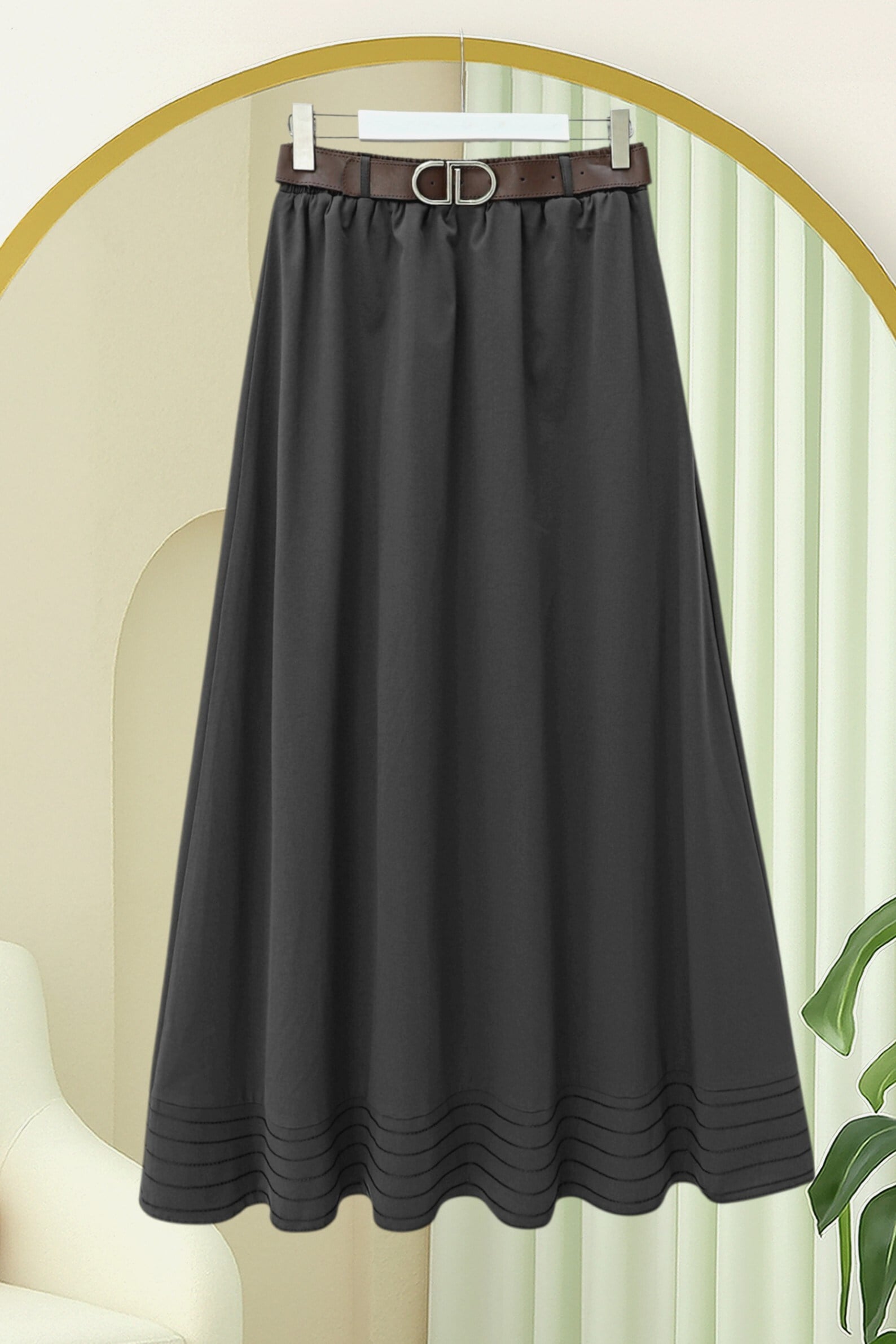 Etek Ucu Dikiş Detaylı Beli Lastikli Astarlı İthal Soft Gabardin Etek -Siyah