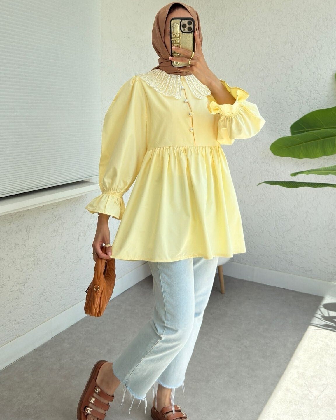 Kolu Lastikli Organze Bebe Yaka Yarım Düğmeli Tunik -Sarı