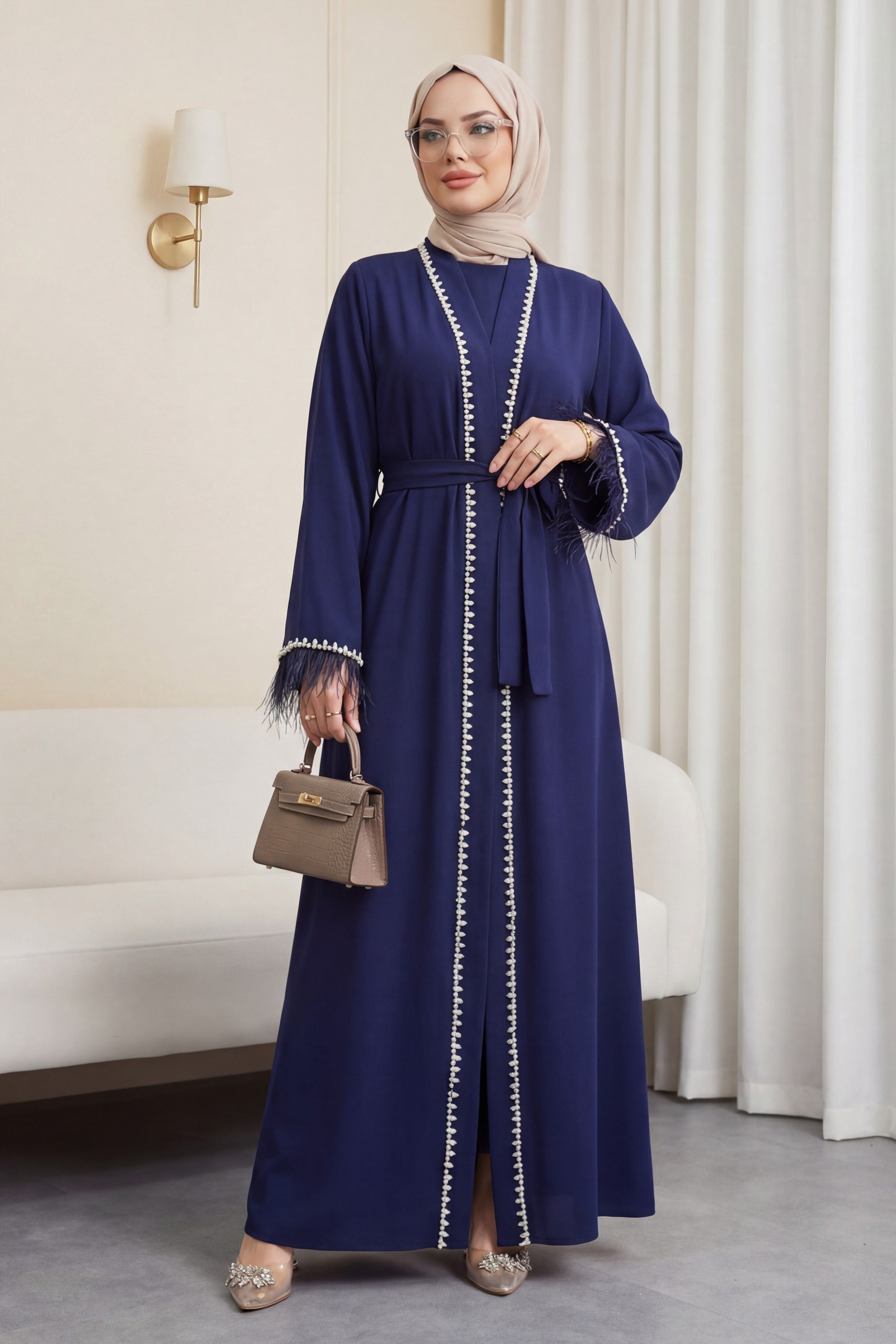 Kolu Tüylü Sıralı Taş Detaylı Kemerli Abaya  -Laci