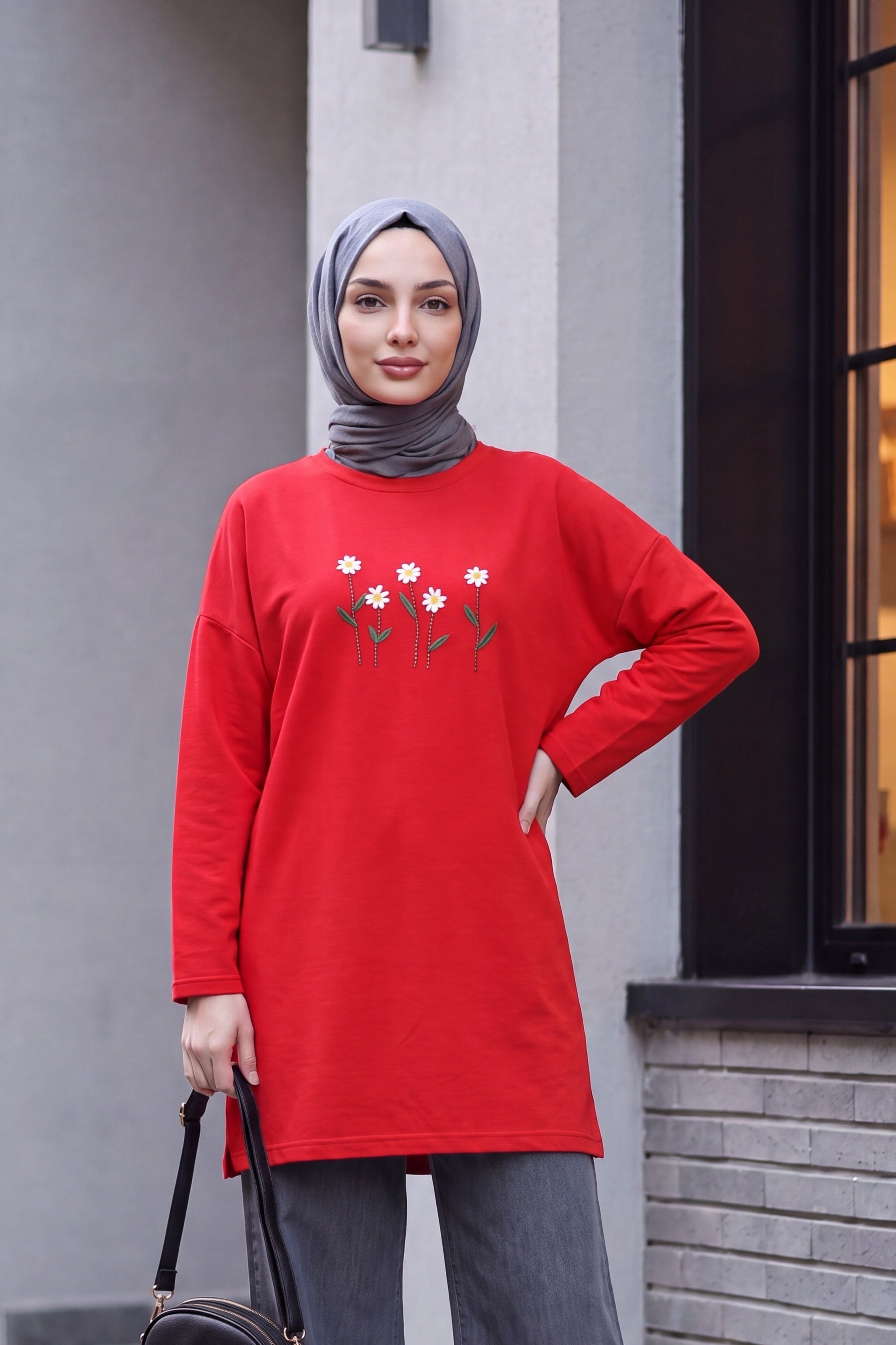 Papatya Nakışlı Yuvarlak Yaka Penye Tunik  -Kırmızı